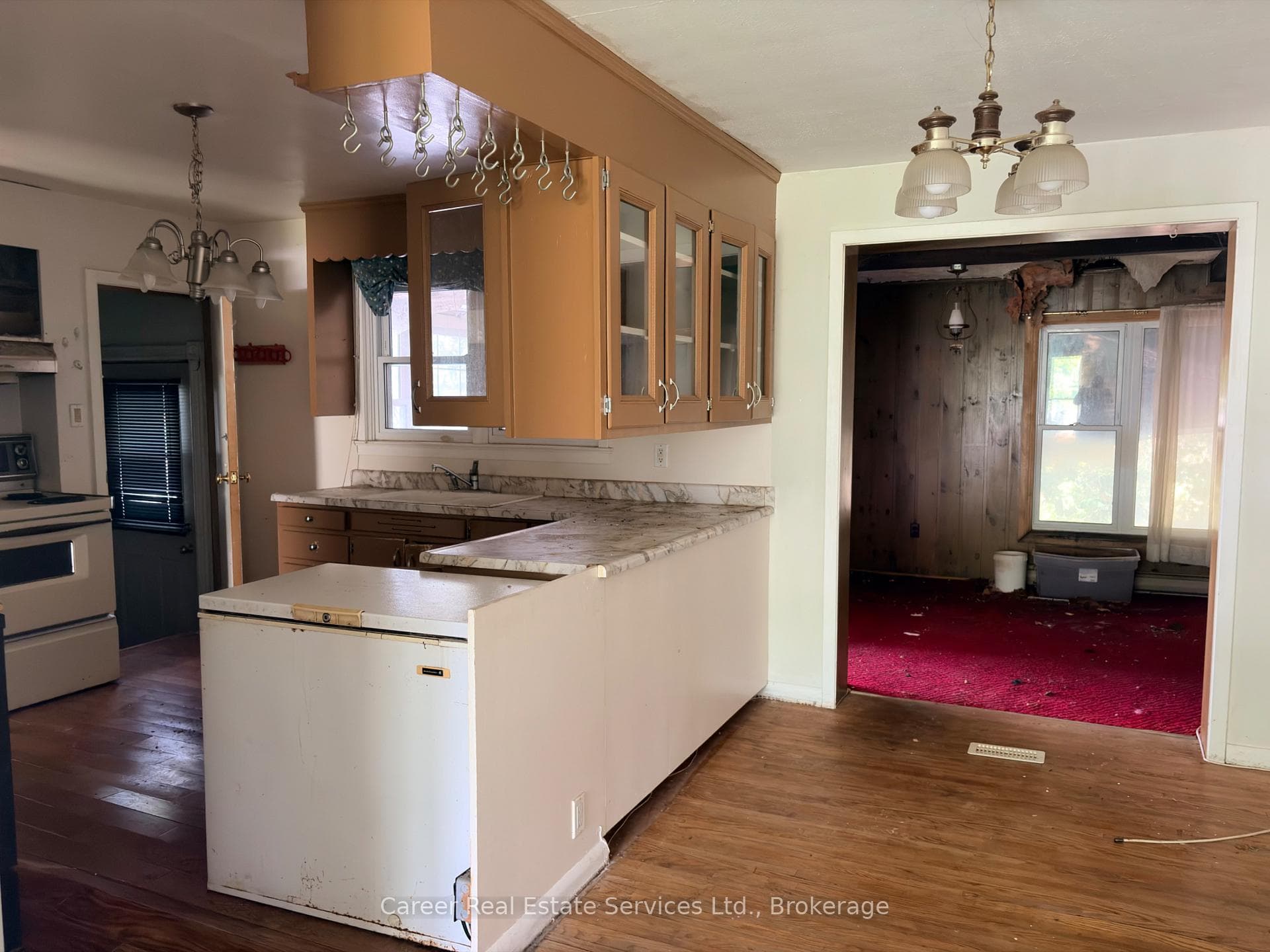 76 Springbrook Drive photo 15
