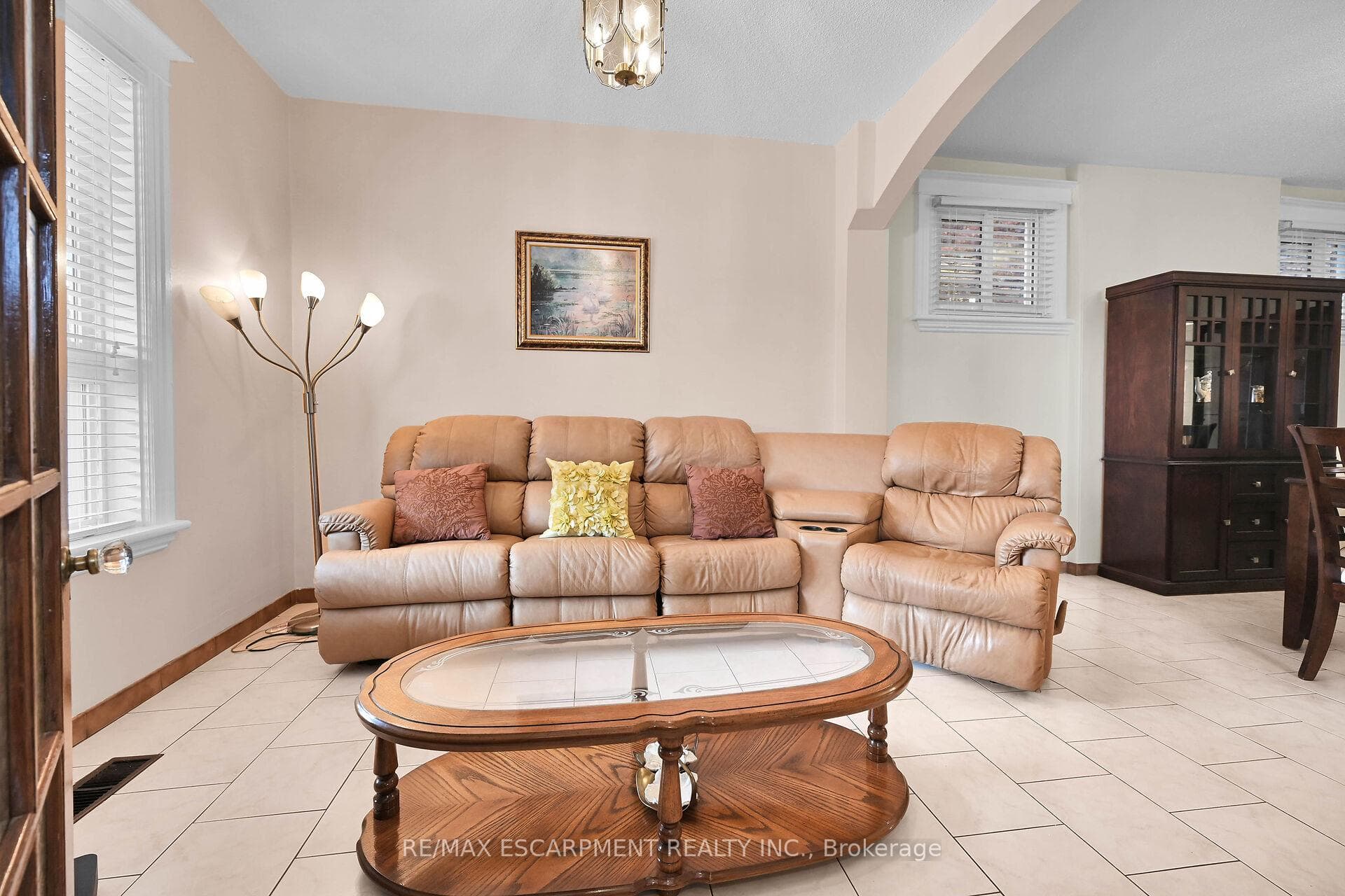 39 Sherman Avenue photo 12