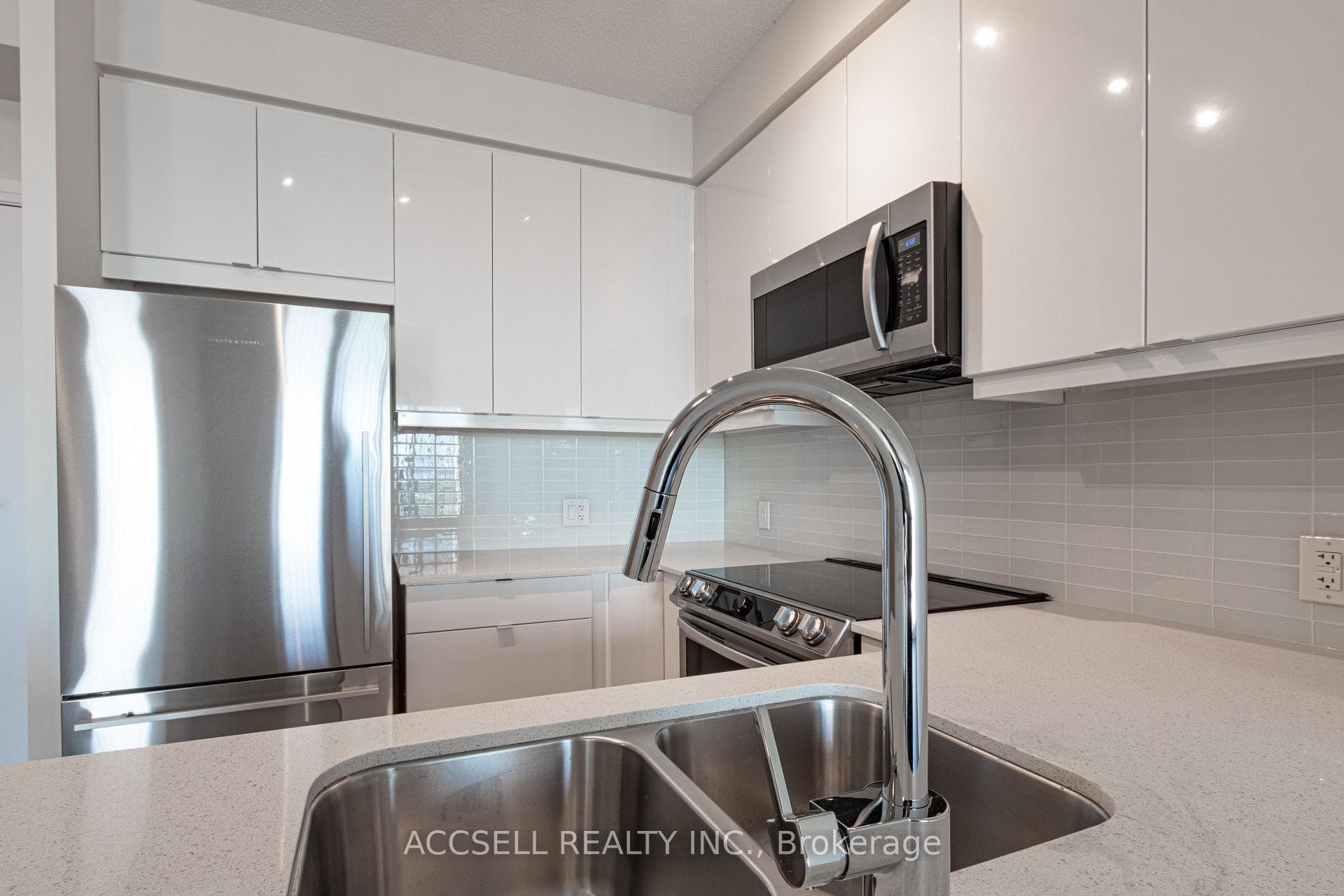 50 Thomas Riley Road Unit 1403 photo 6
