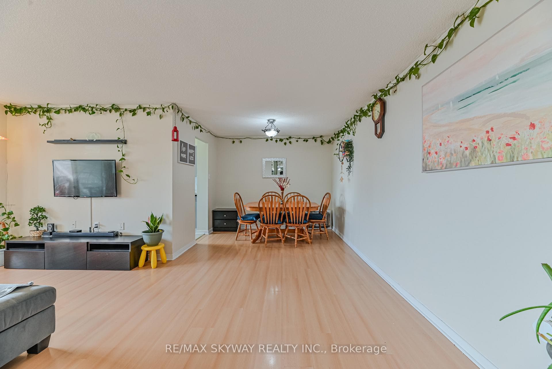 18 Knightsbridge Road Unit 510 photo 10