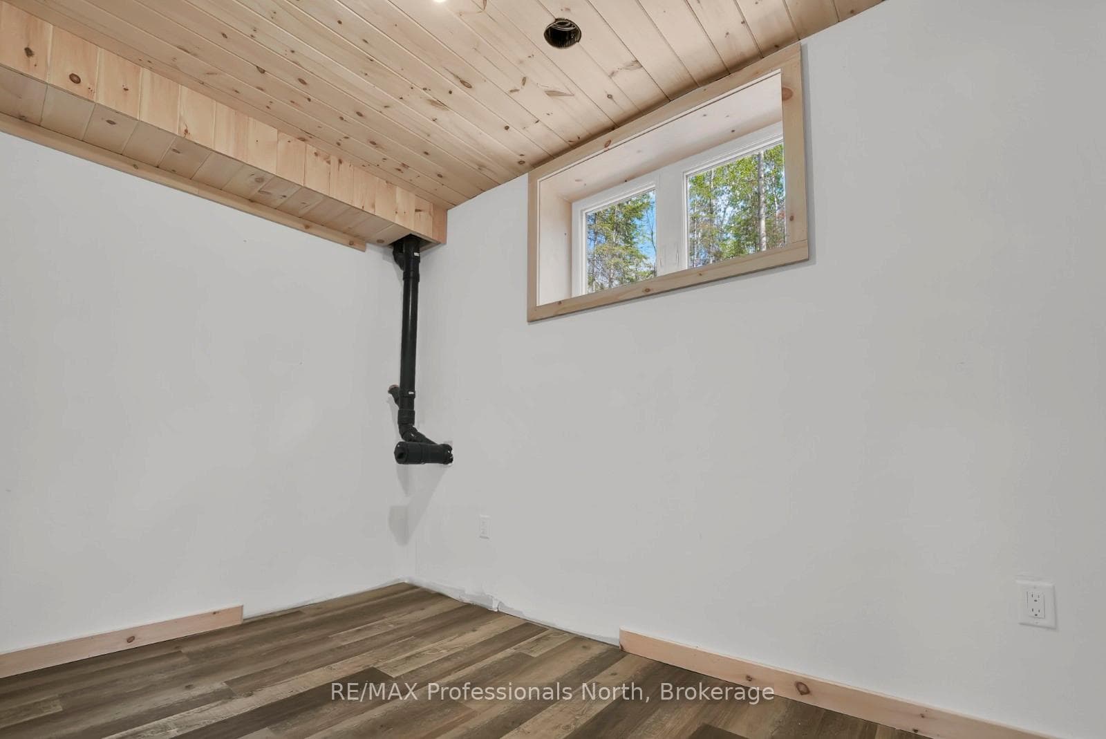 6587 Elephant Lake Road photo 41