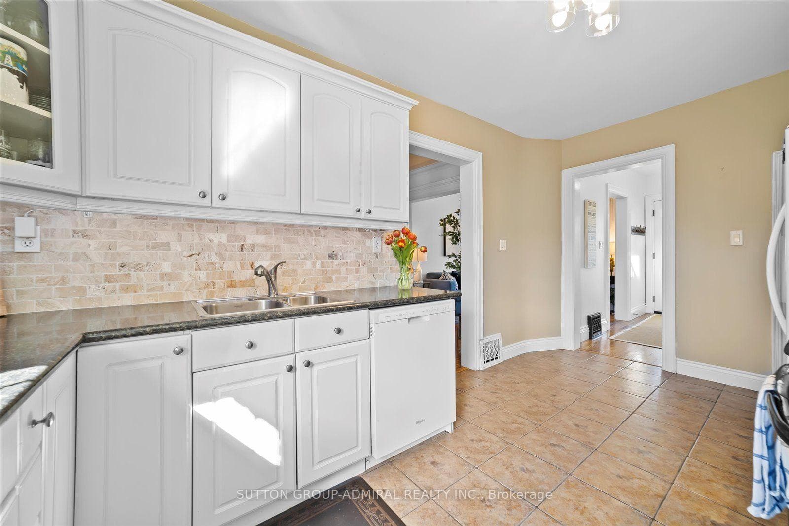 23 Westmoreland Avenue photo 9