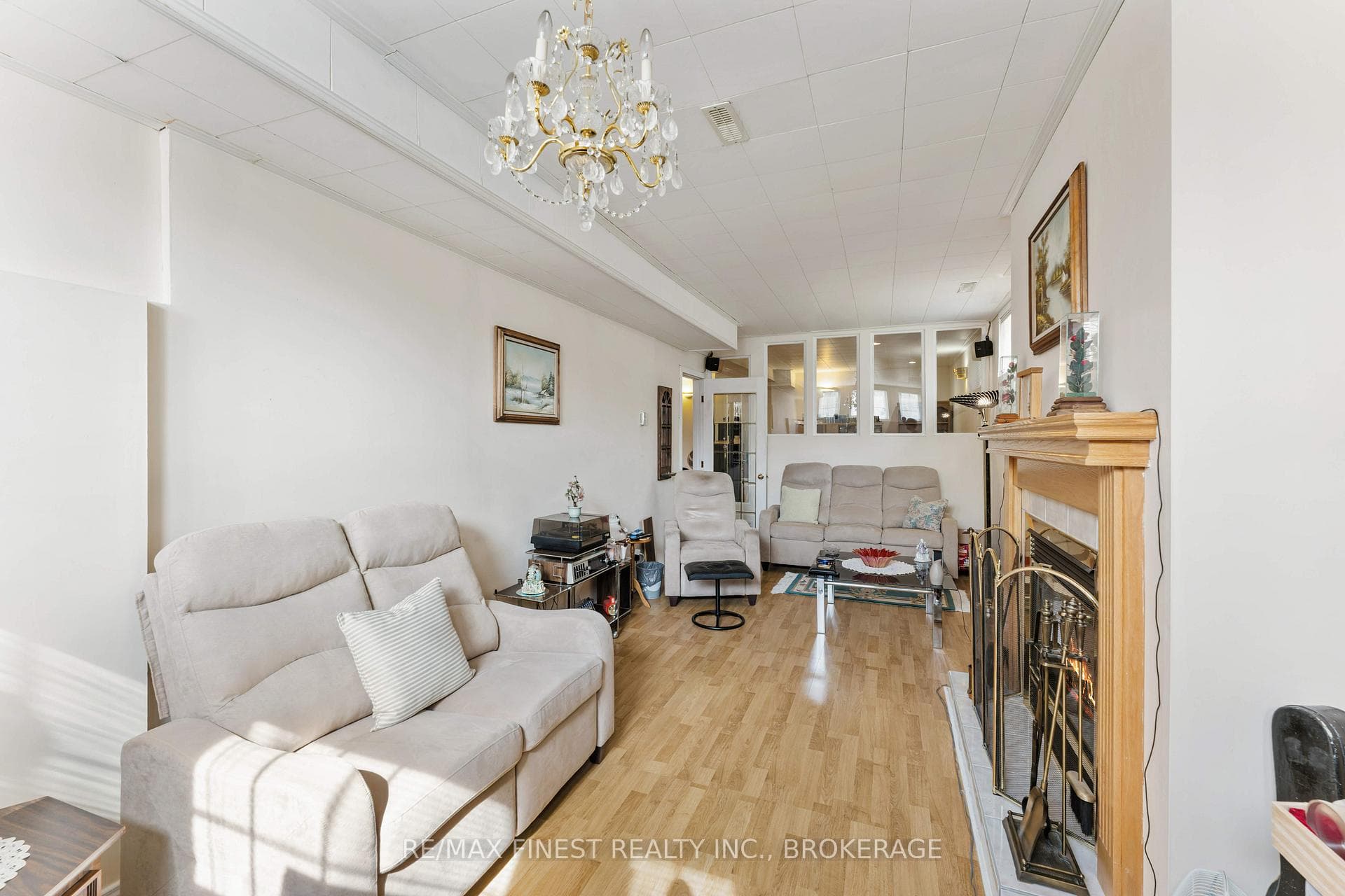 616 Roosevelt Drive photo 32