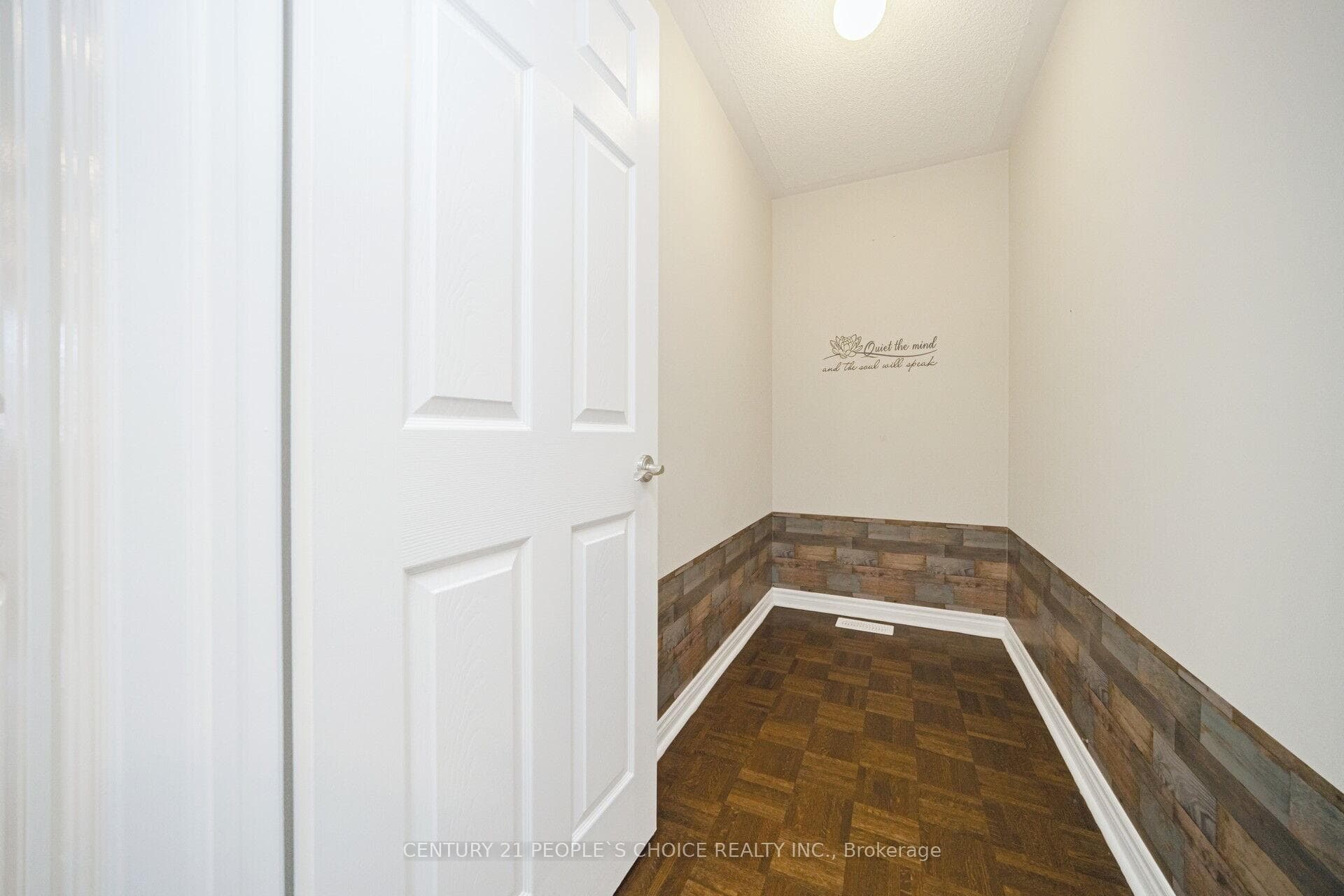 263 Vellore Avenue photo 16
