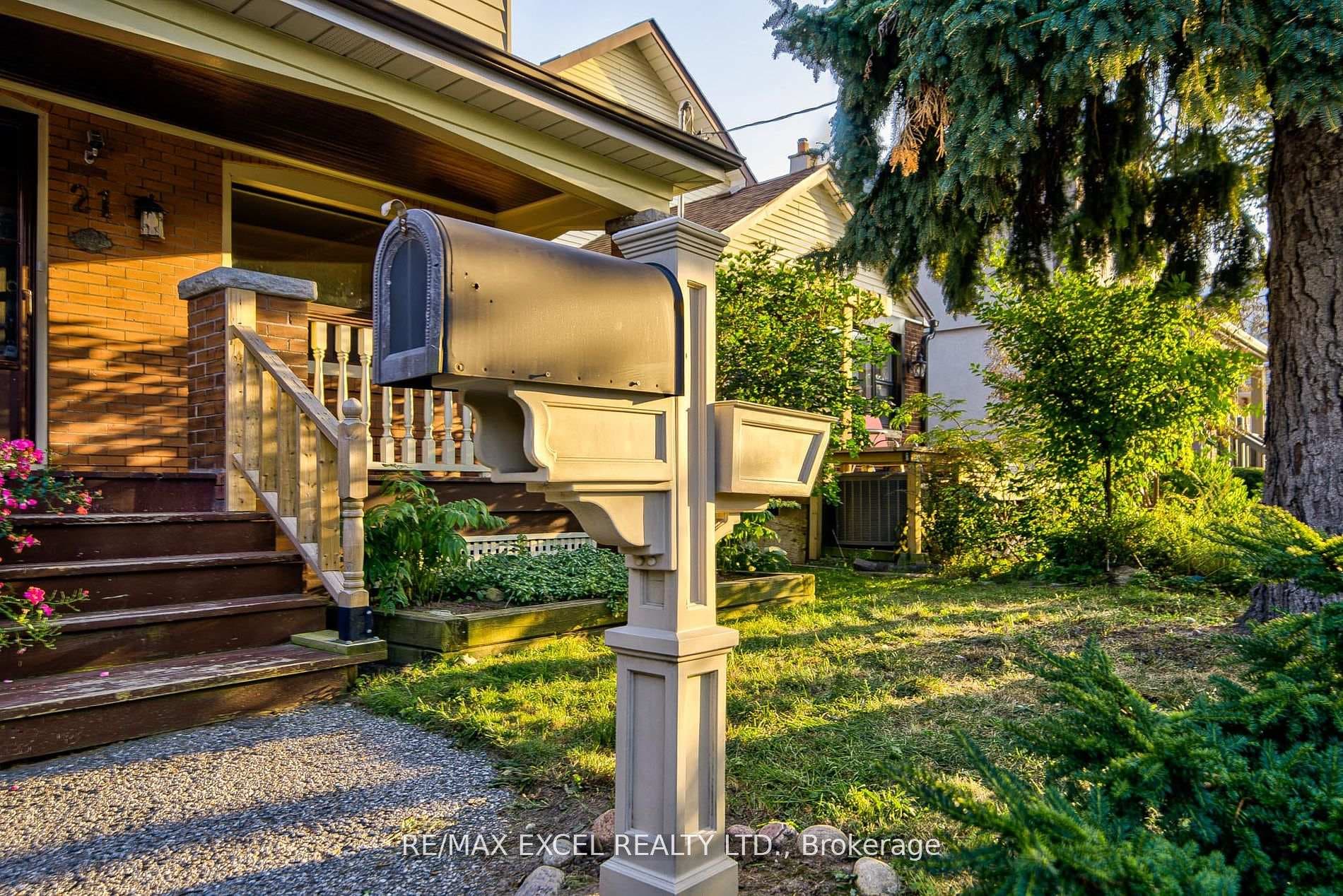 21 Savoy Avenue photo 4