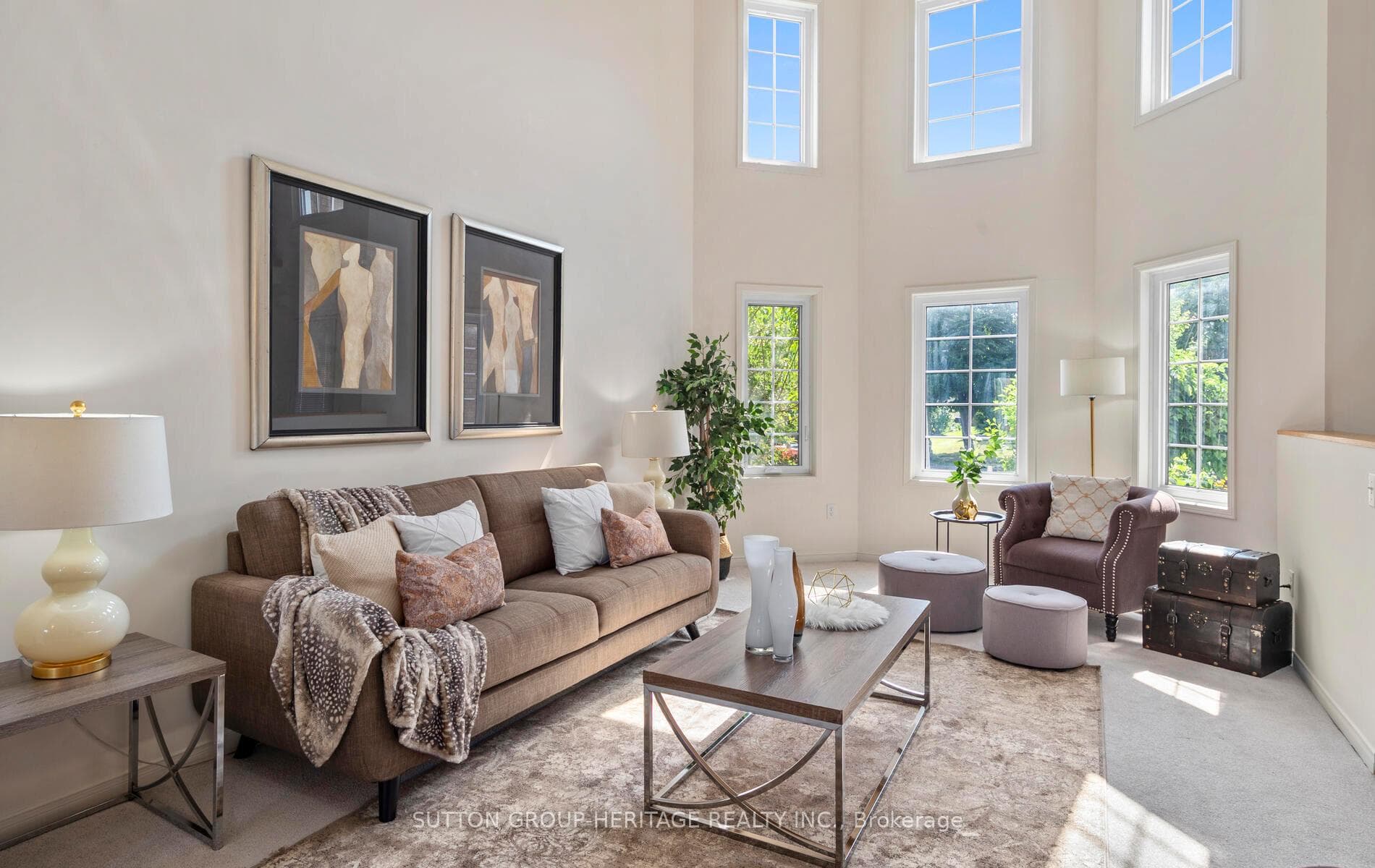 39 Pogson Drive photo 5