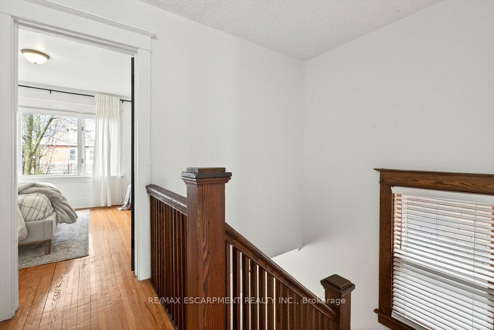 69 Balmoral Avenue photo 20