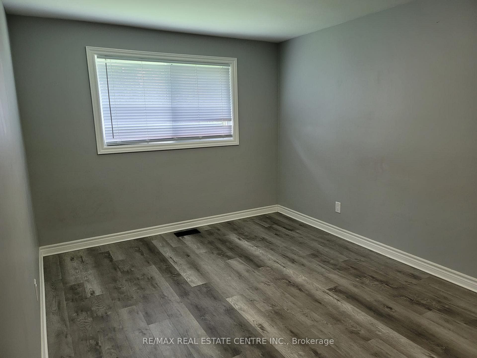 16 Linden Avenue photo 34