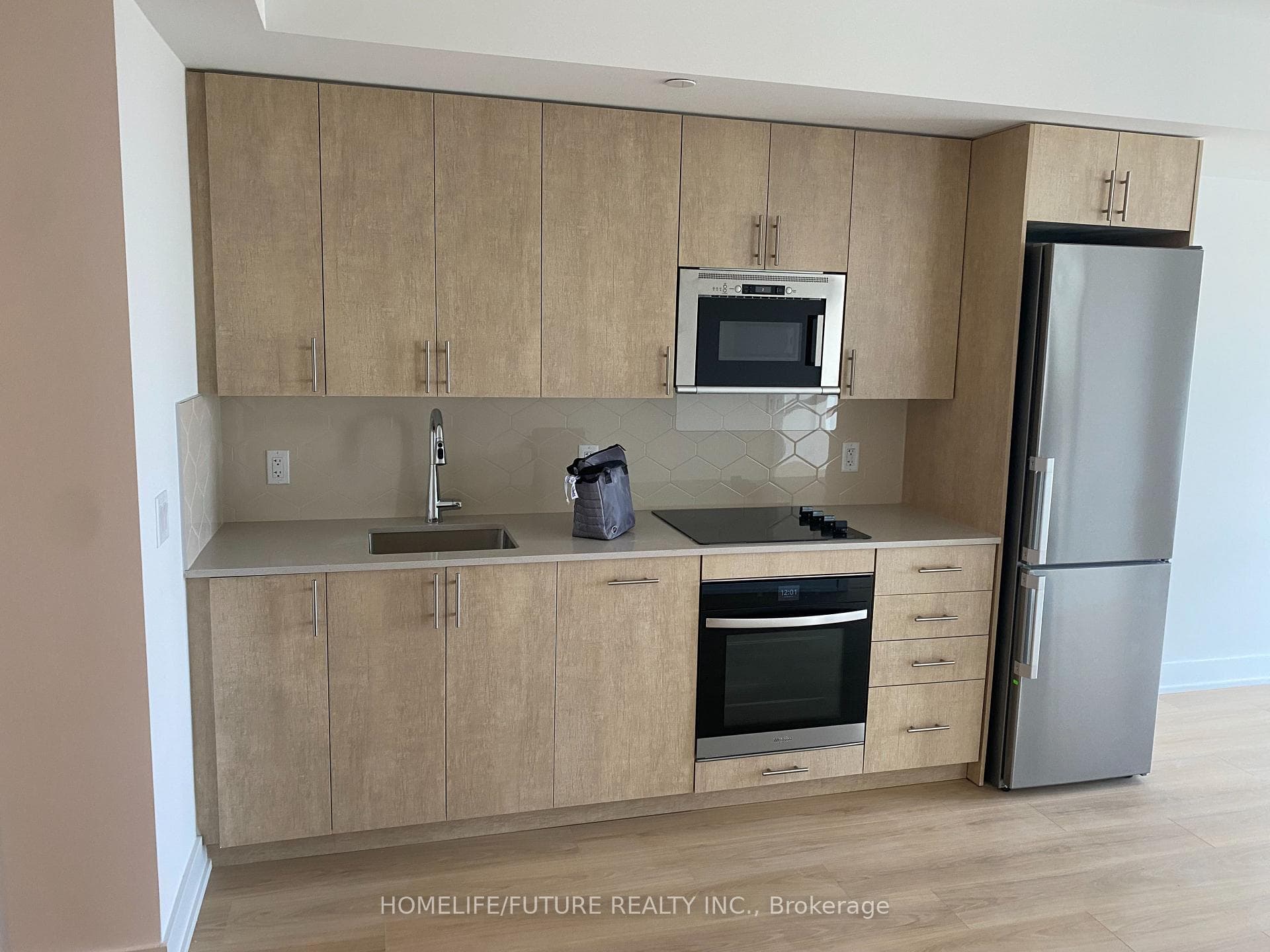 2545 Simcoe Street Unit 2511 photo 4