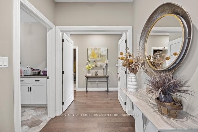 941 Longworth Road photo 18