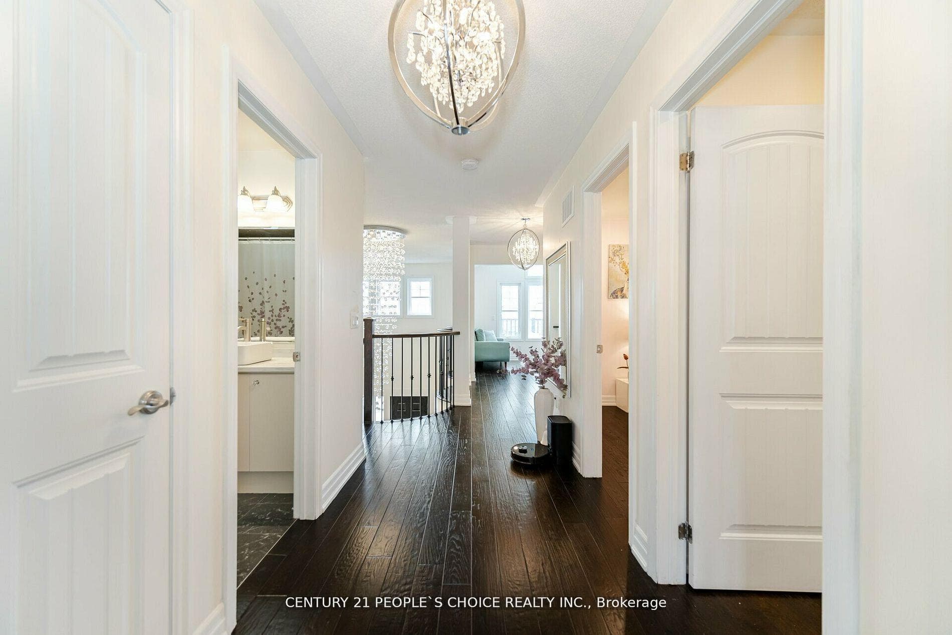 99 Scott Boulevard photo 21