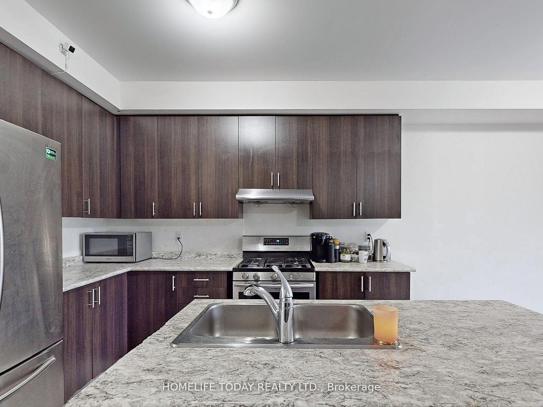 4 Hurst Drive photo 15