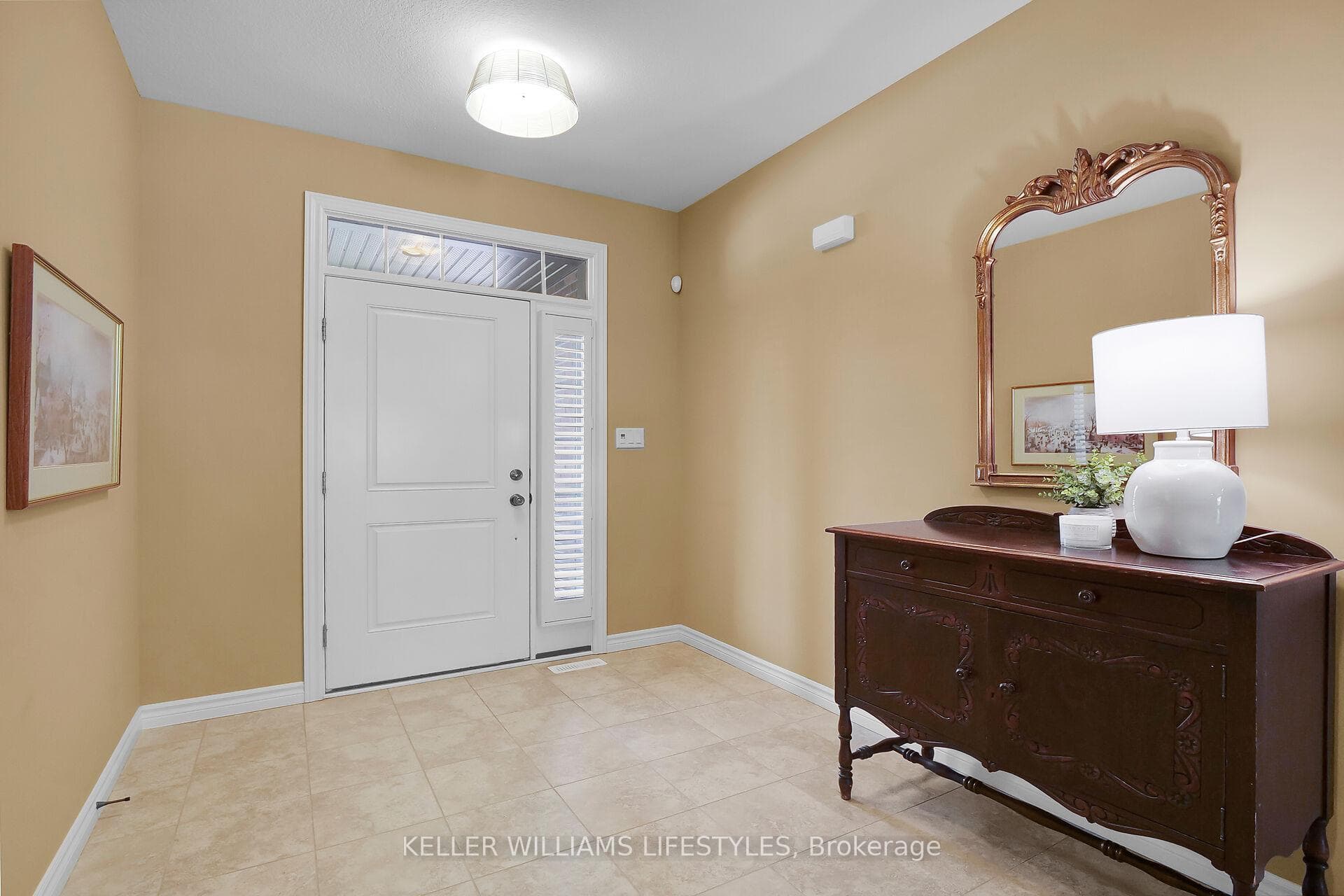 3447 Morgan Crescent photo 5