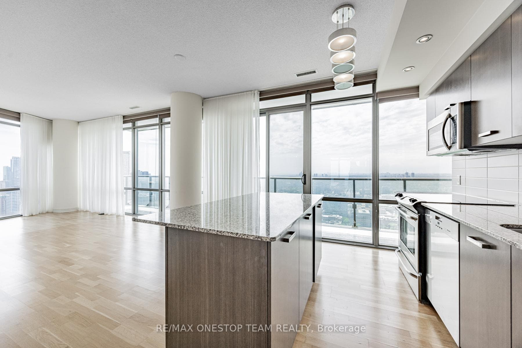 832 Bay Street Unit 4110 photo 13