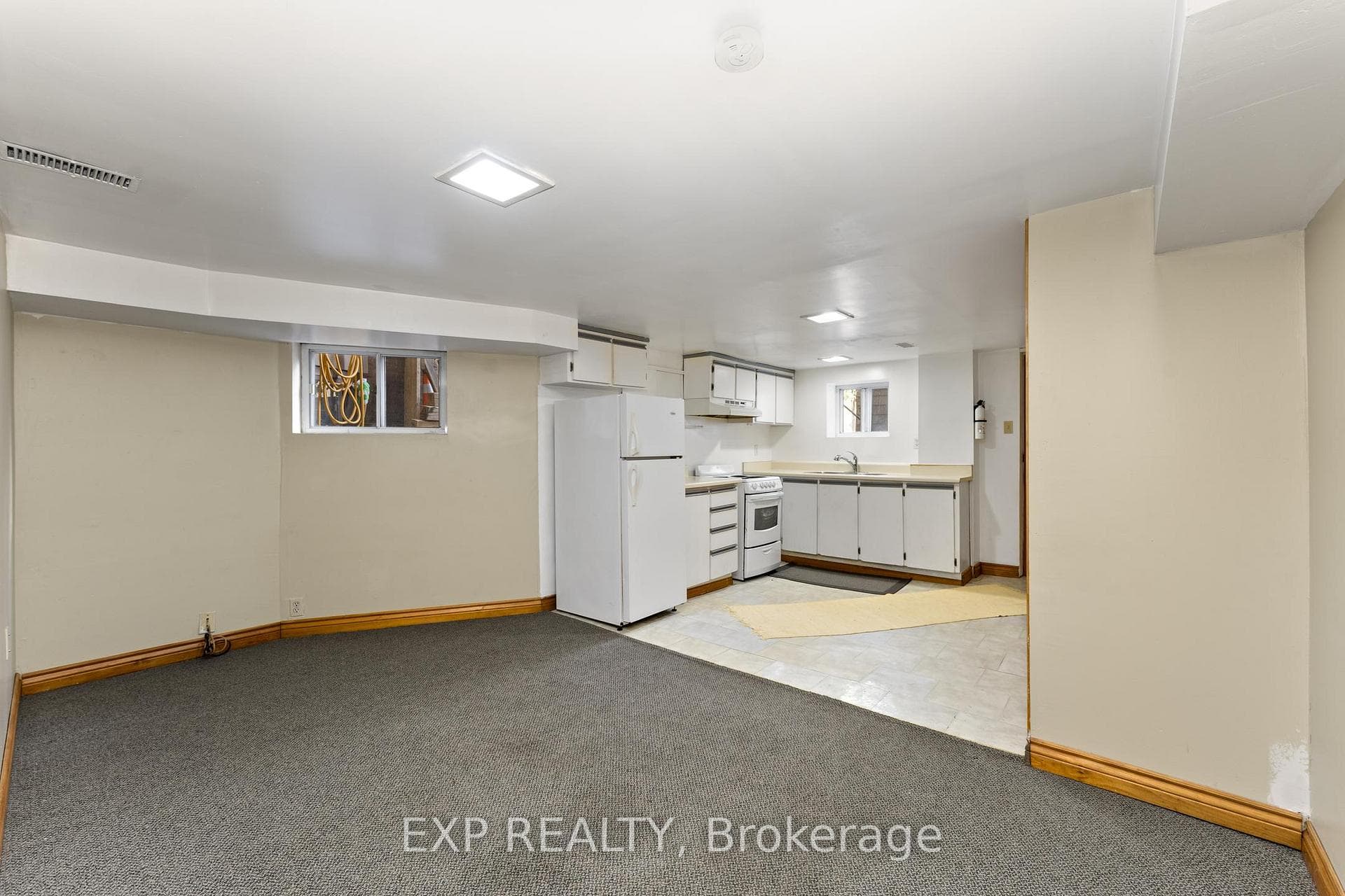 11 Harcourt Avenue photo 24