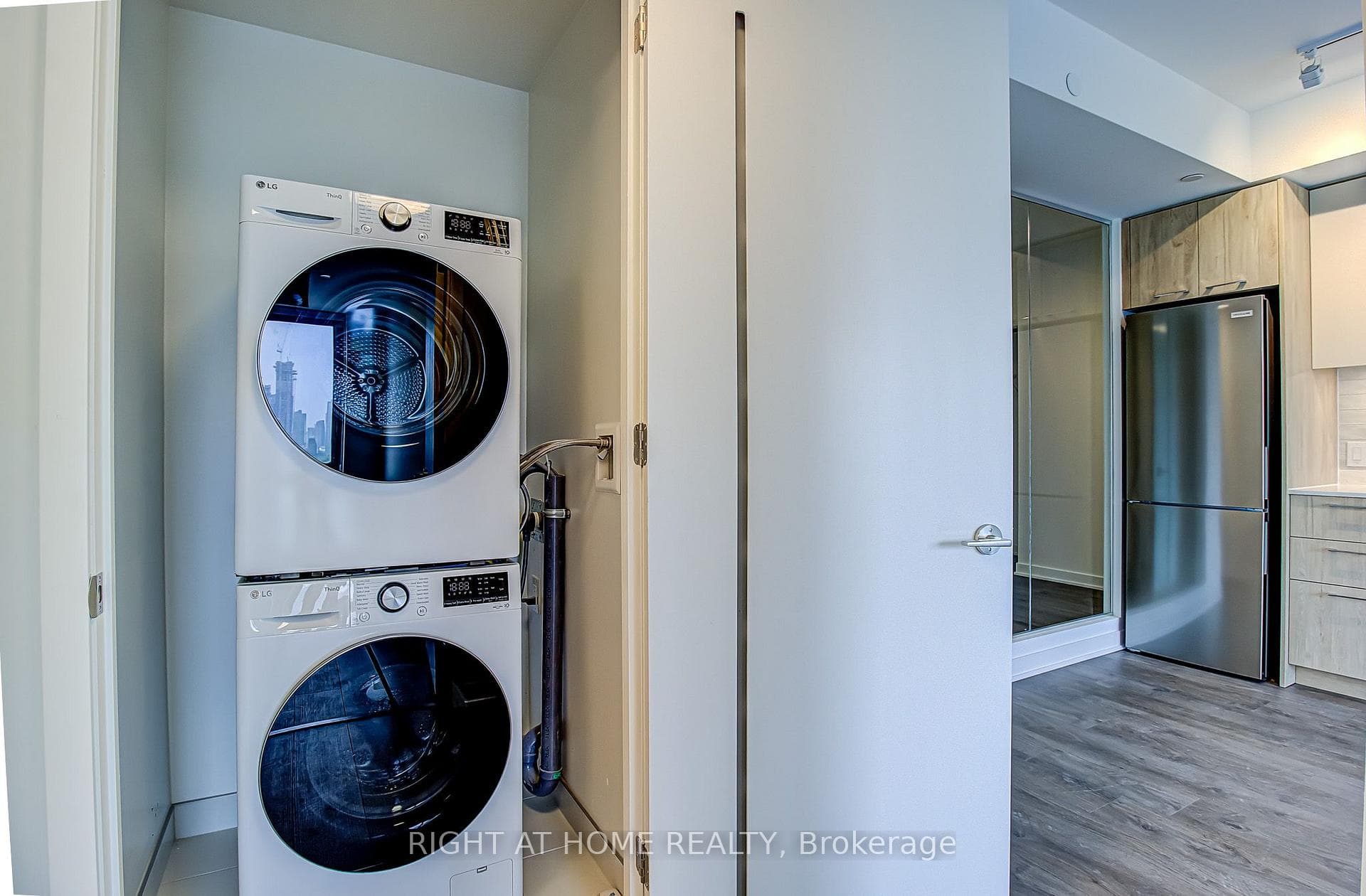 10 Oak Street Unit 907 photo 12