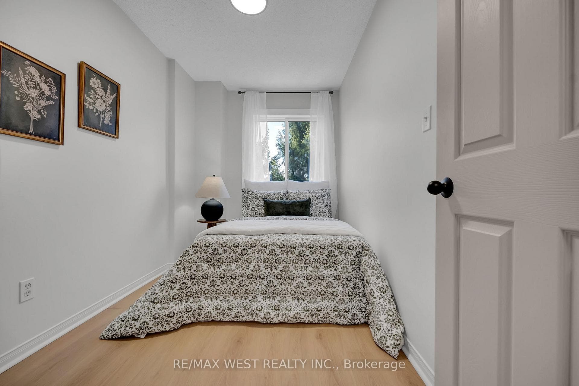 905 Bayly Street Unit 27 photo 26