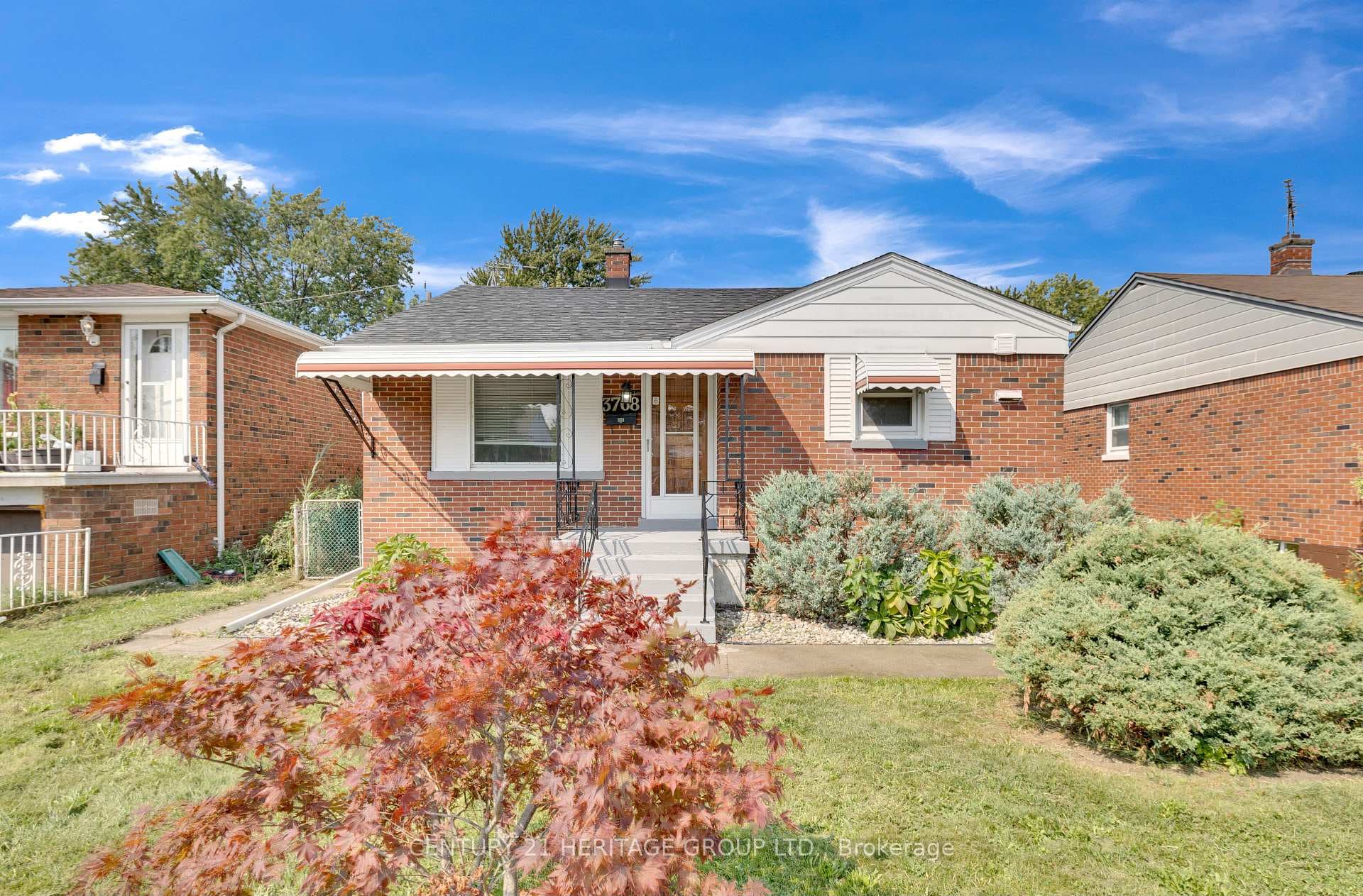 3768 Myrtle Avenue photo 2