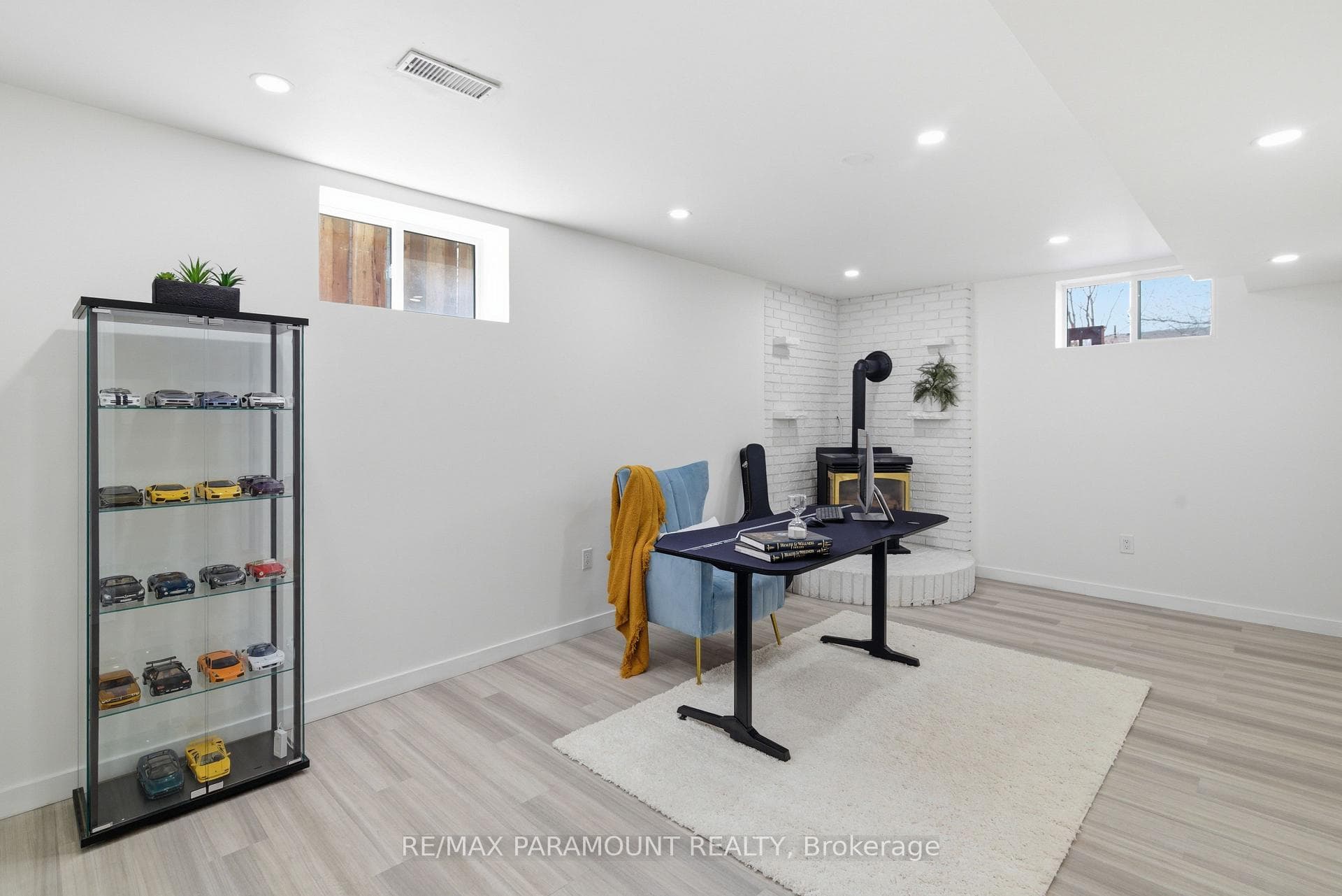 1262 Upper Gage Avenue photo 26