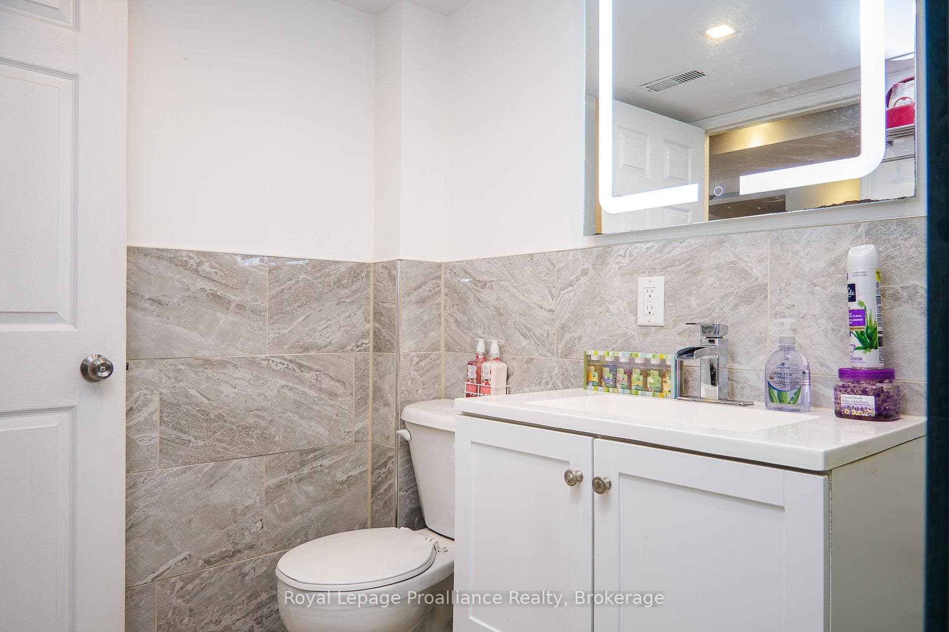44 Ireland Drive photo 30