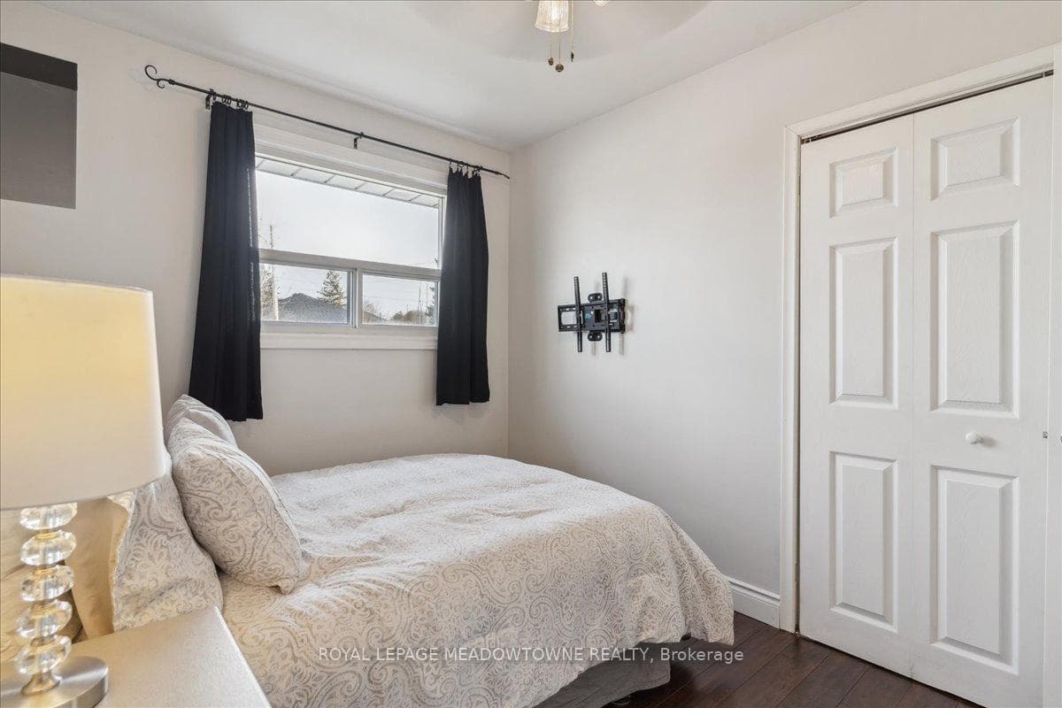 43 Langstone Crescent photo 22