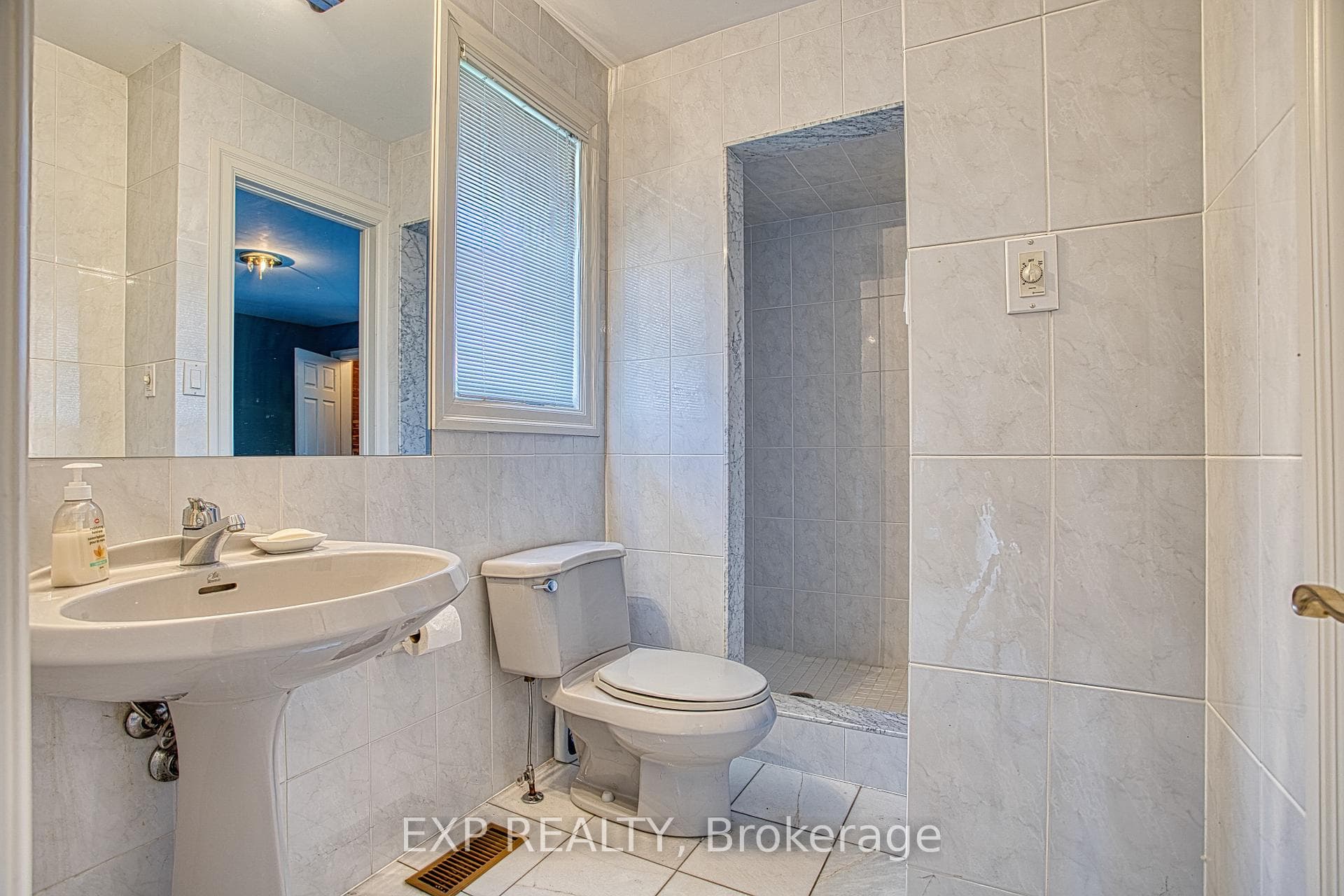 22 Burt Court photo 28