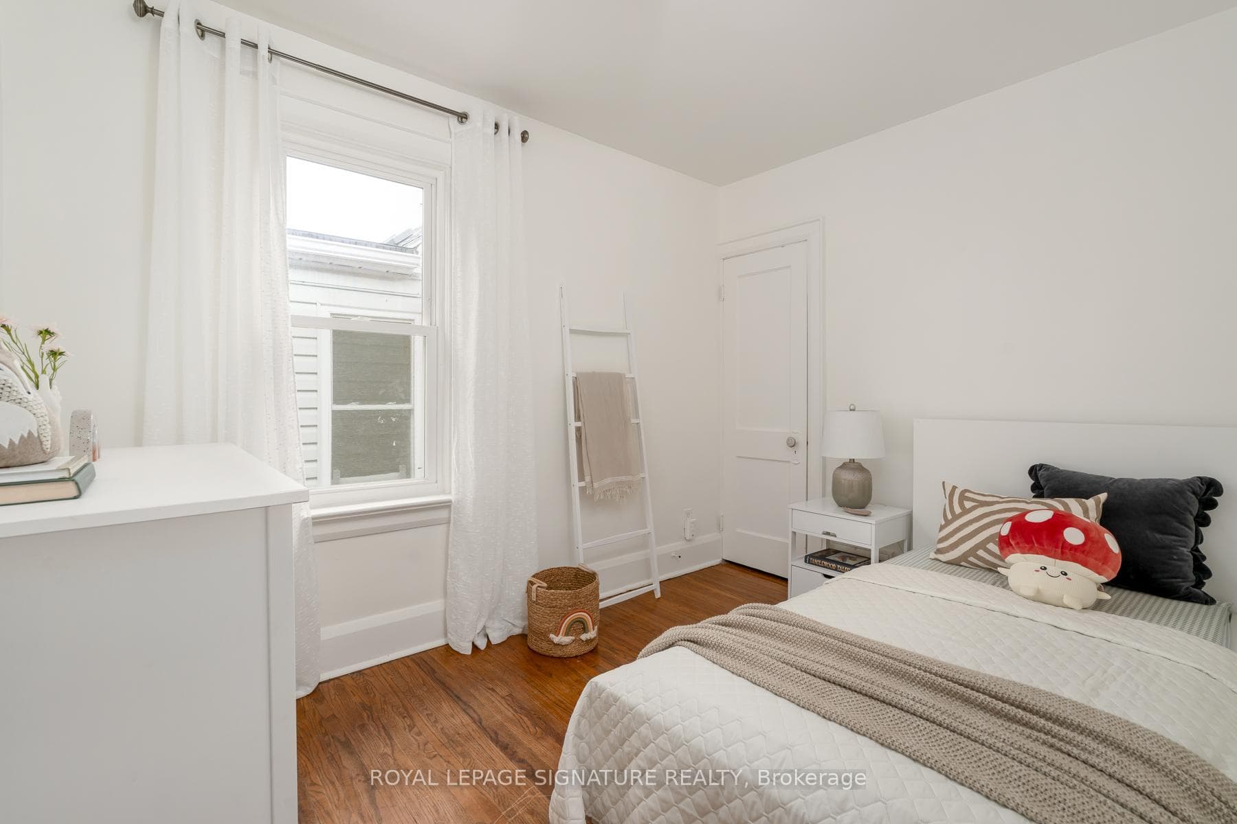 41 Firstbrooke Road photo 22