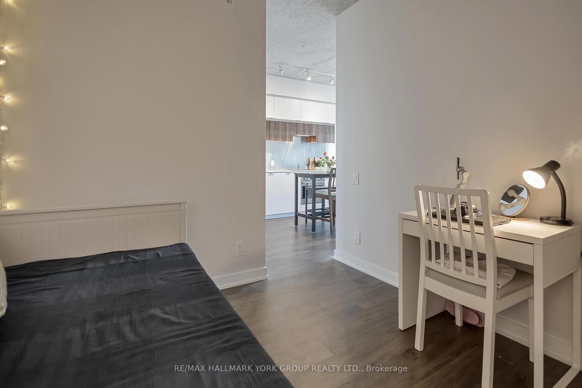 185 Roehampton Avenue Unit 2608 photo 9