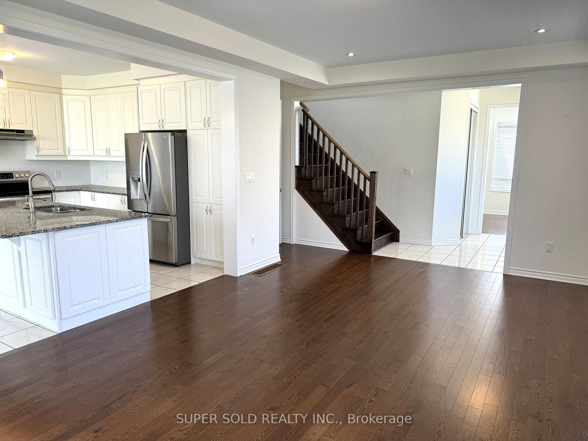 204 Ridge Road photo 2