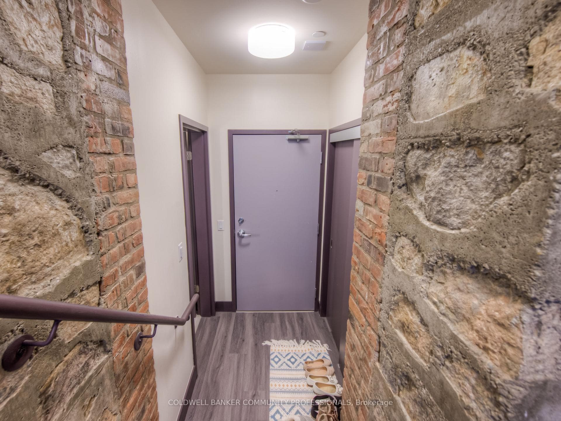 121 King Street Unit 305 photo 9