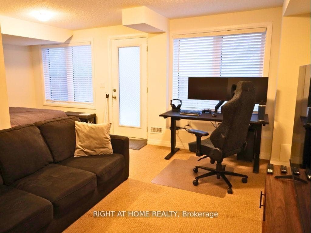 4085 Fracchioni Drive Unit Basement photo 2
