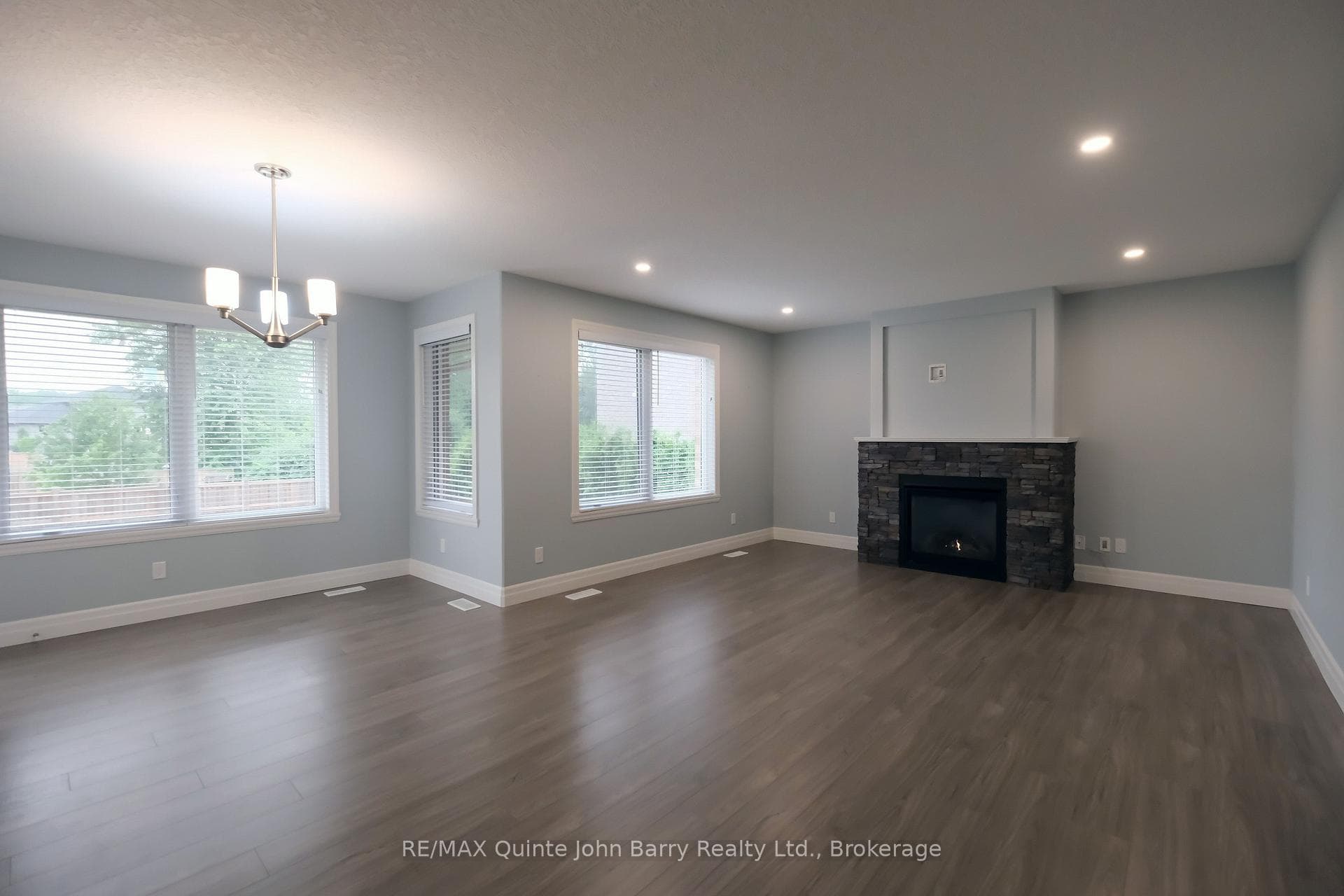 Dining / Living Area