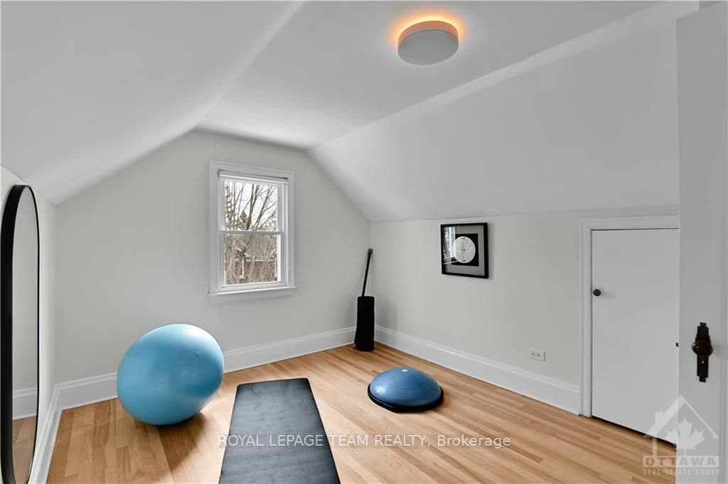 3 FREDERICK Place photo 17