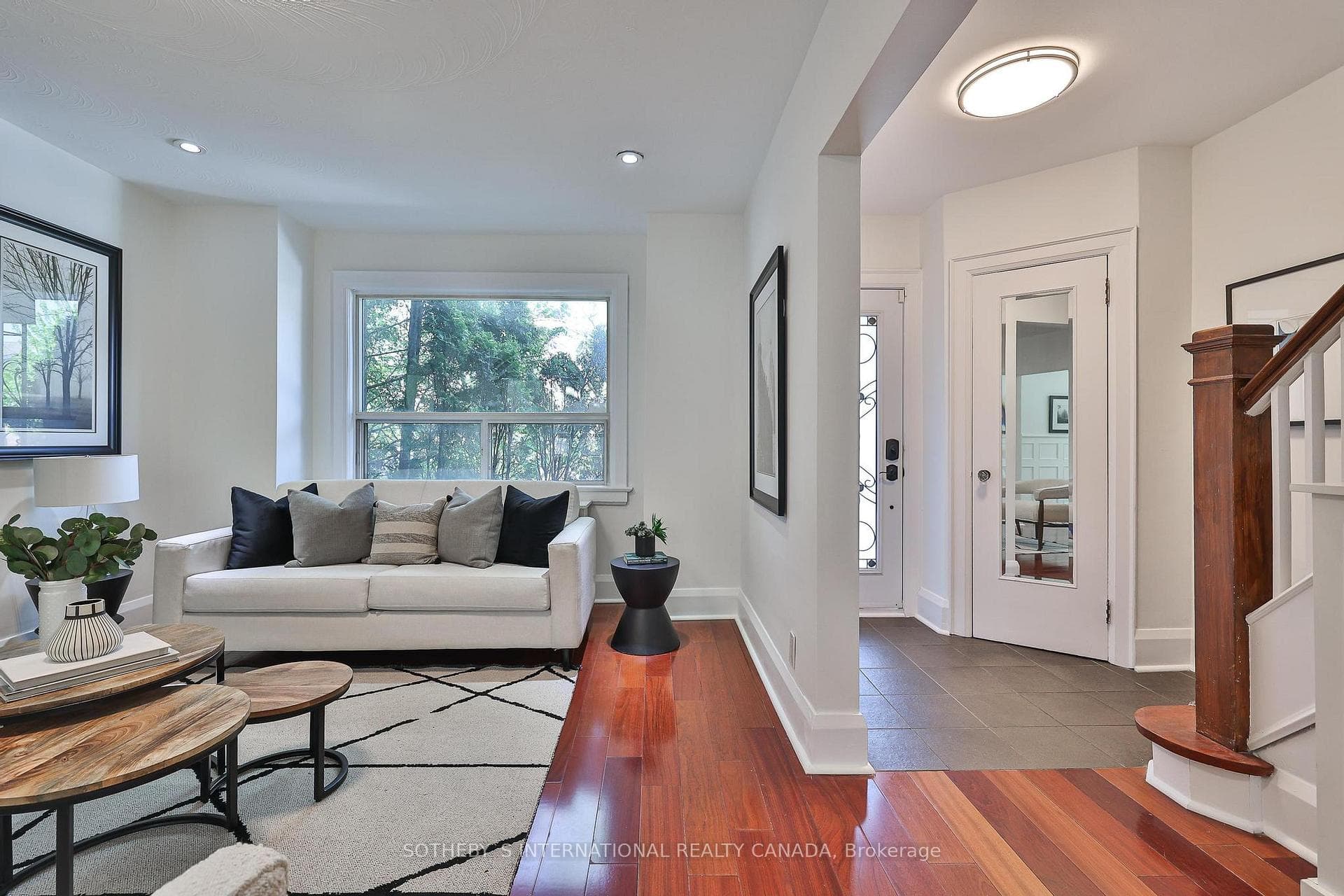 338 Arlington Avenue photo 9