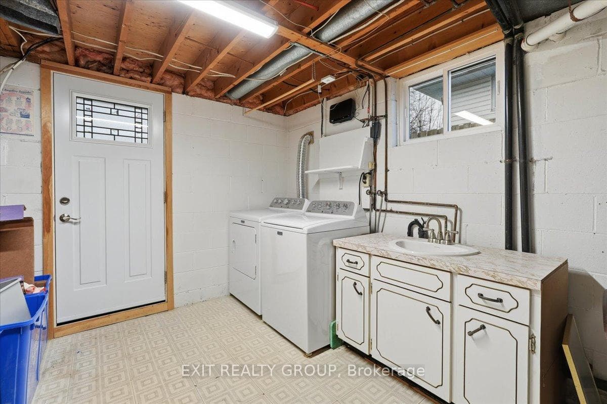 67 Cascade Boulevard photo 32