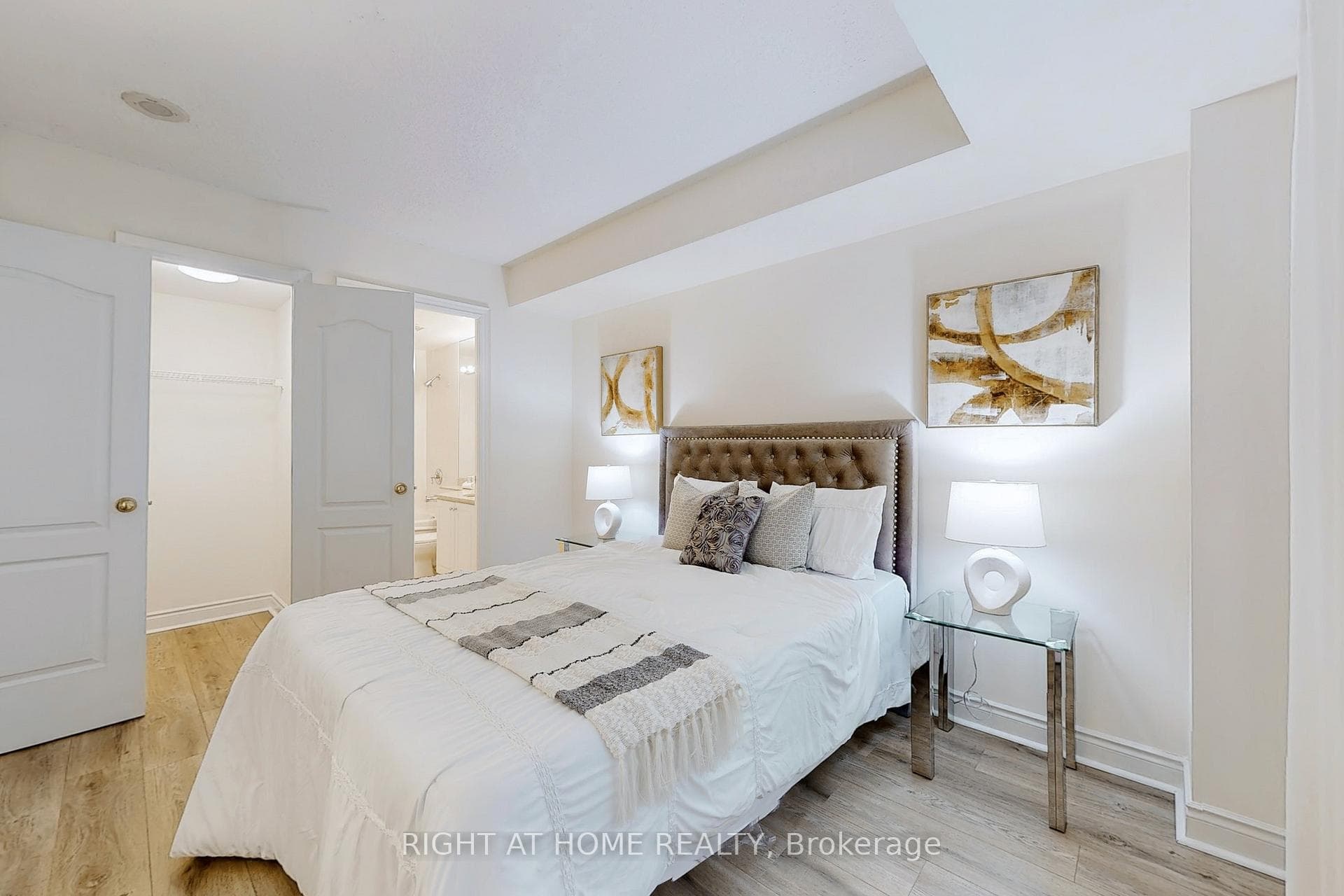 38 William Carson Crescent Unit 206 photo 18