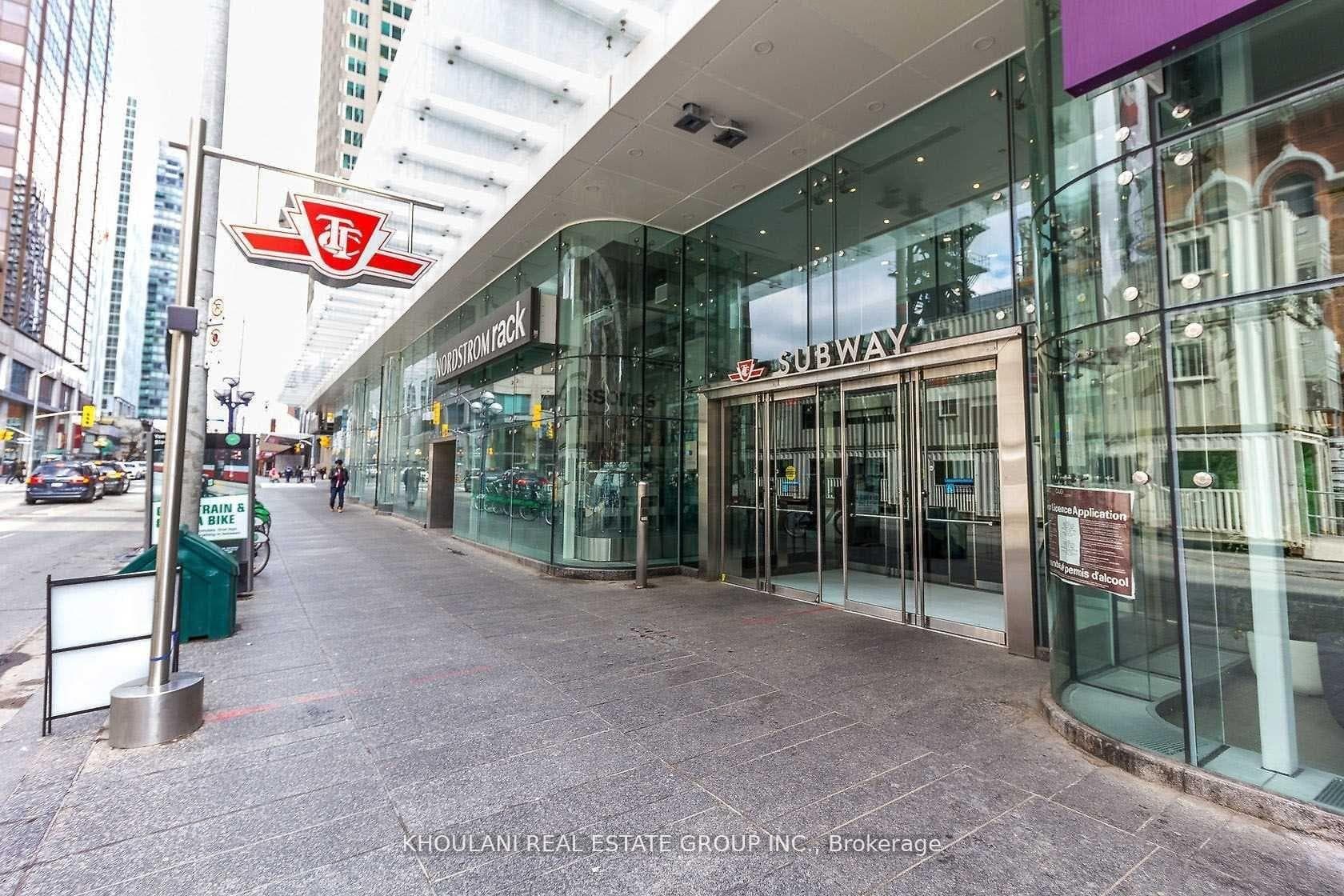 1 Bloor Street Unit 4101 photo 38
