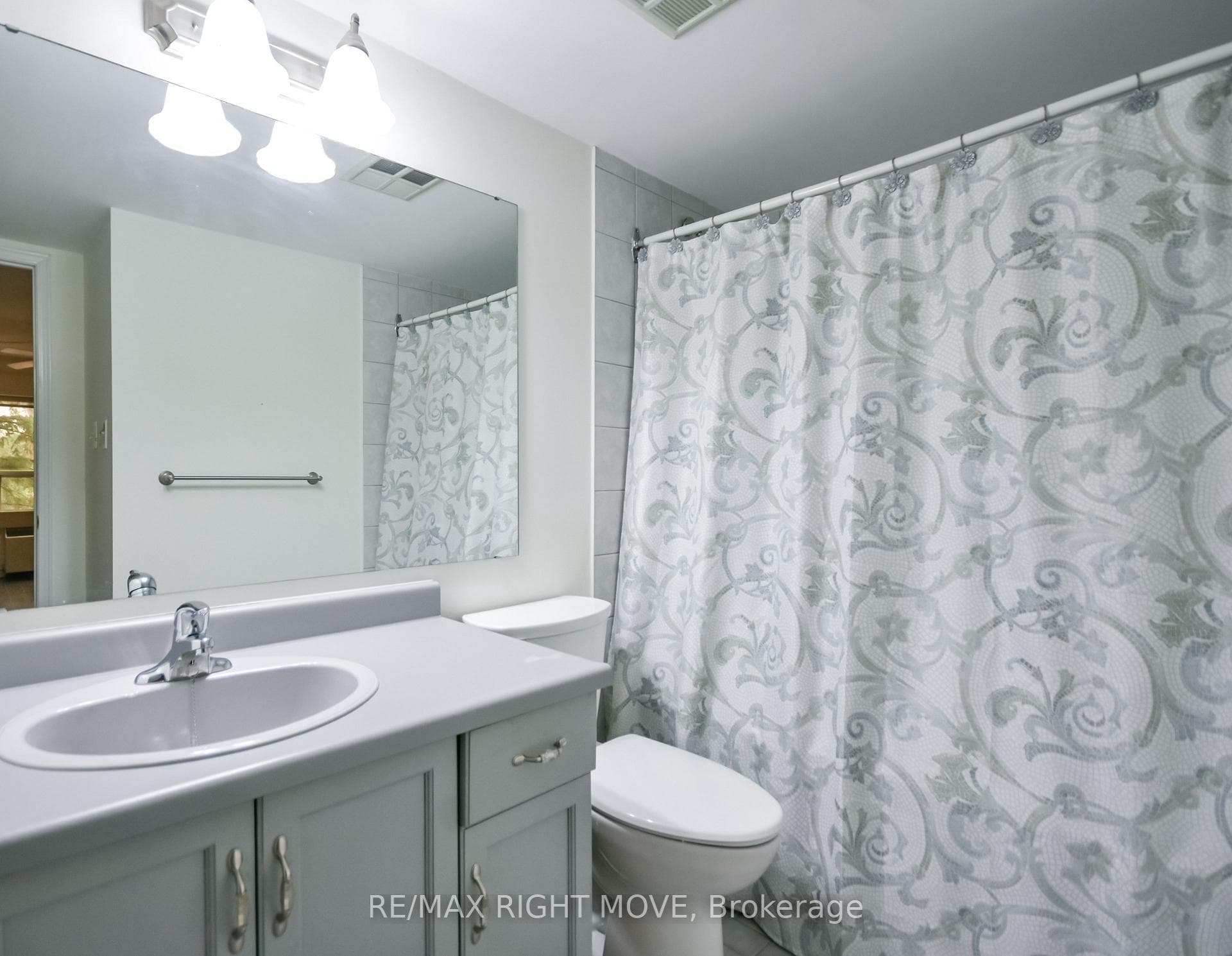54 Fittons Road Unit 306 photo 36