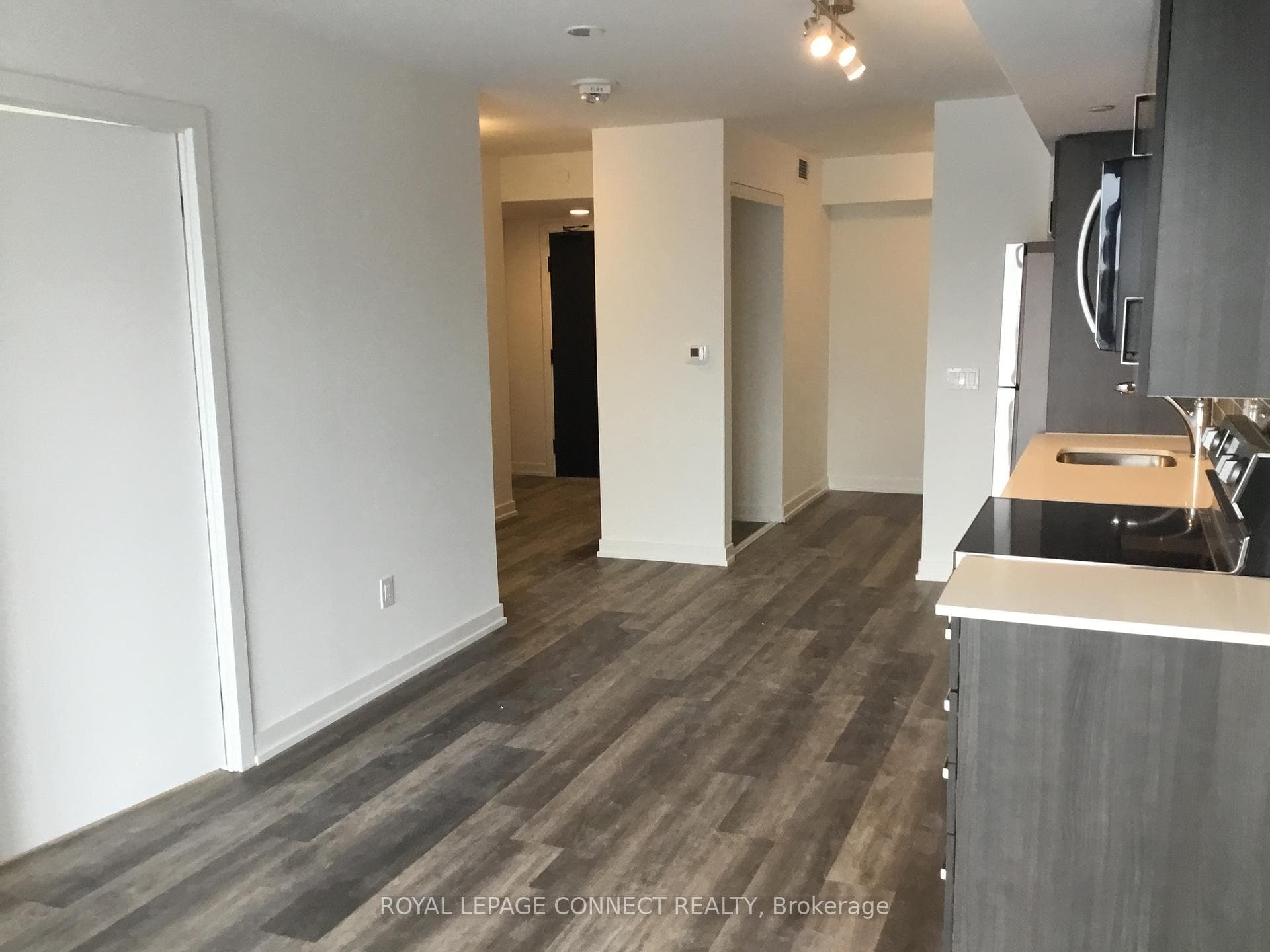 1480 Bayly Street Unit 615 photo 8