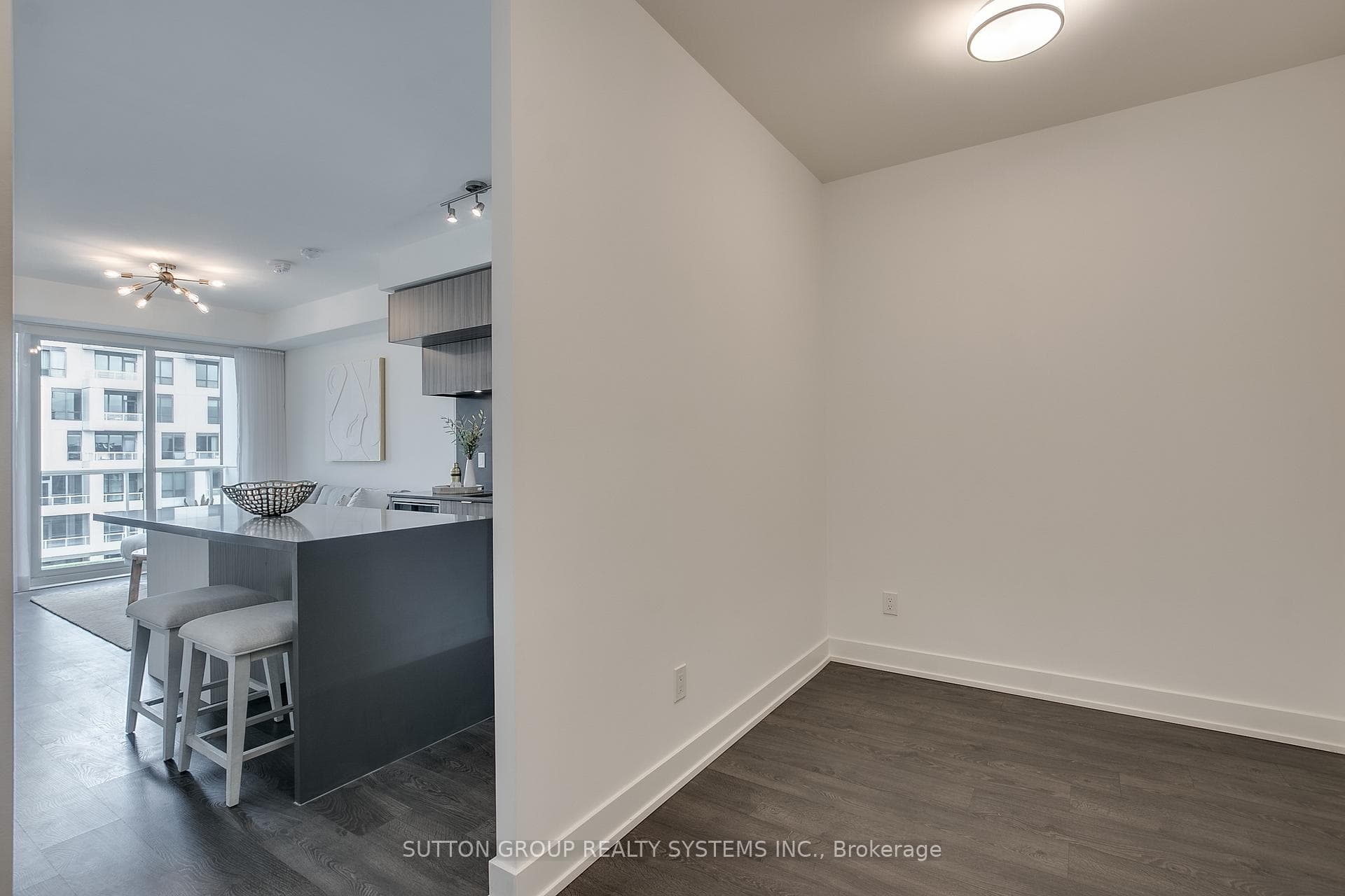 80 Vanauley Street Unit 910 photo 13