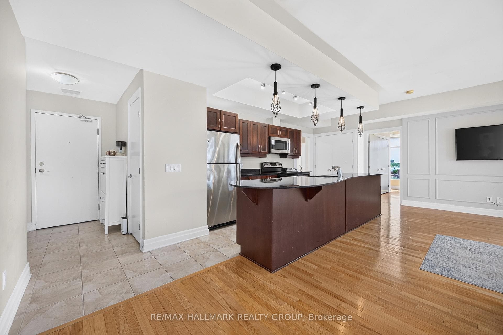 245 Kent Street Unit 909 photo 7