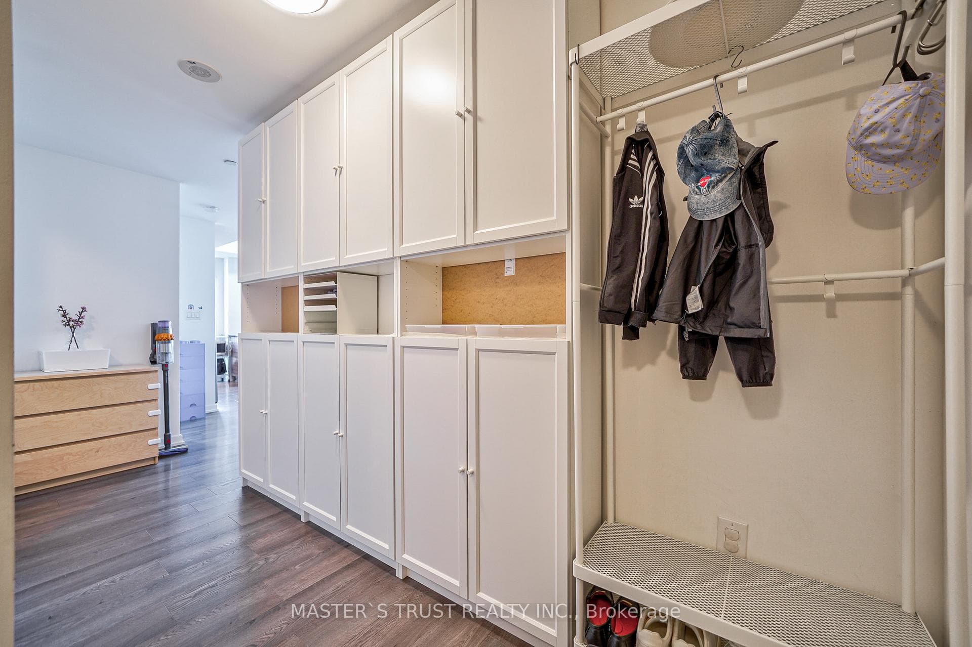 62 Forest Manor Road Unit 307 photo 7