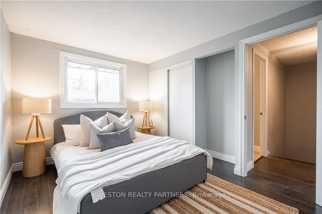 125 Limeridge Road Unit 8 photo 4