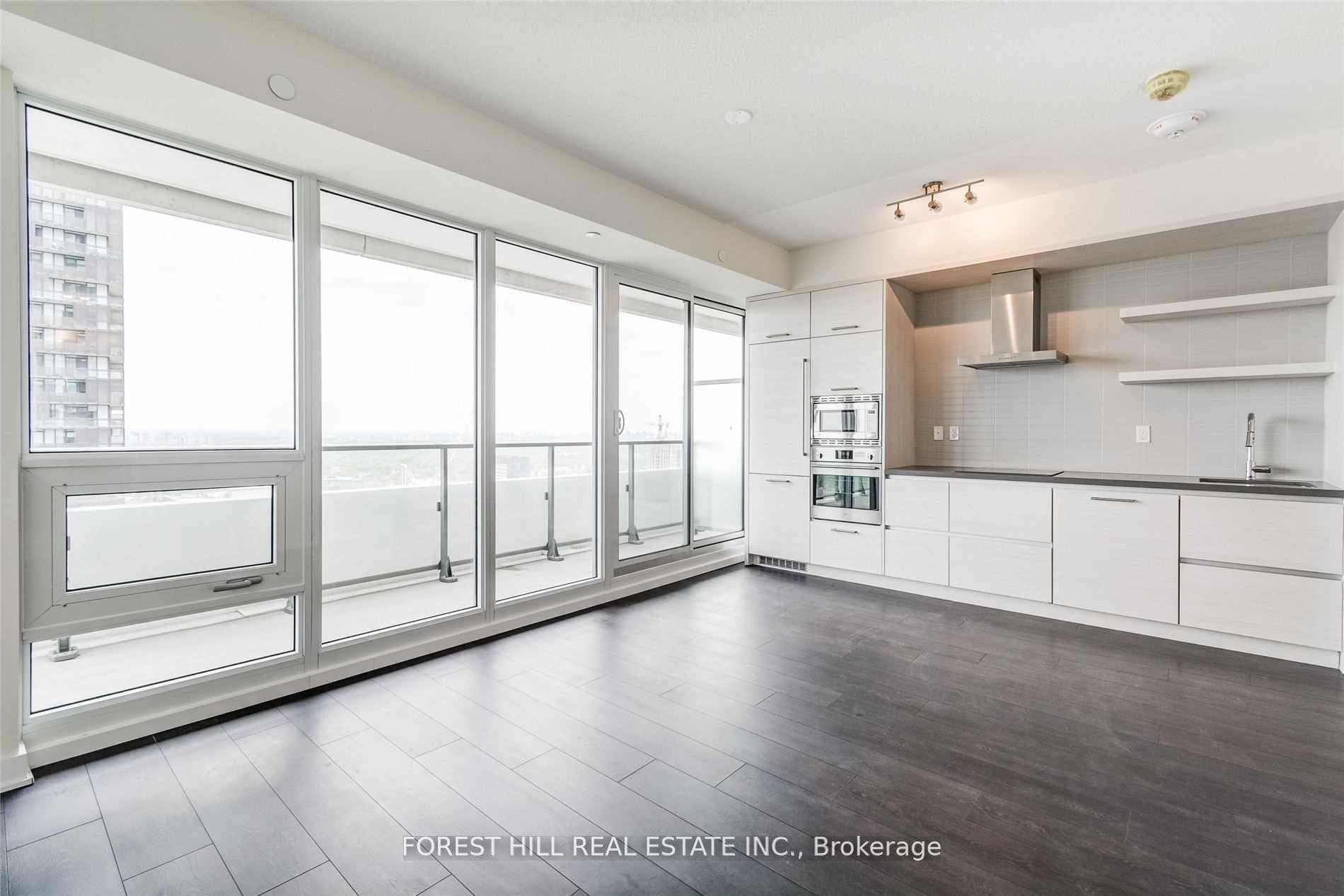 2221 Yonge Street Unit 5501 photo 16