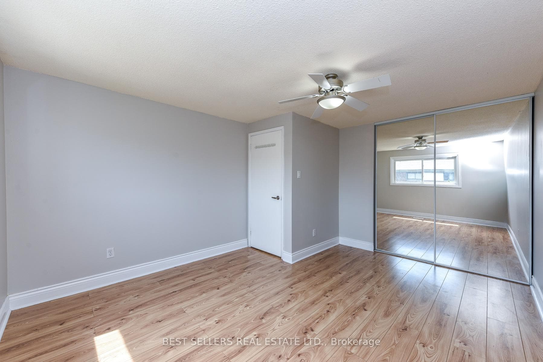 12 Ashton Crescent Unit 12 photo 18