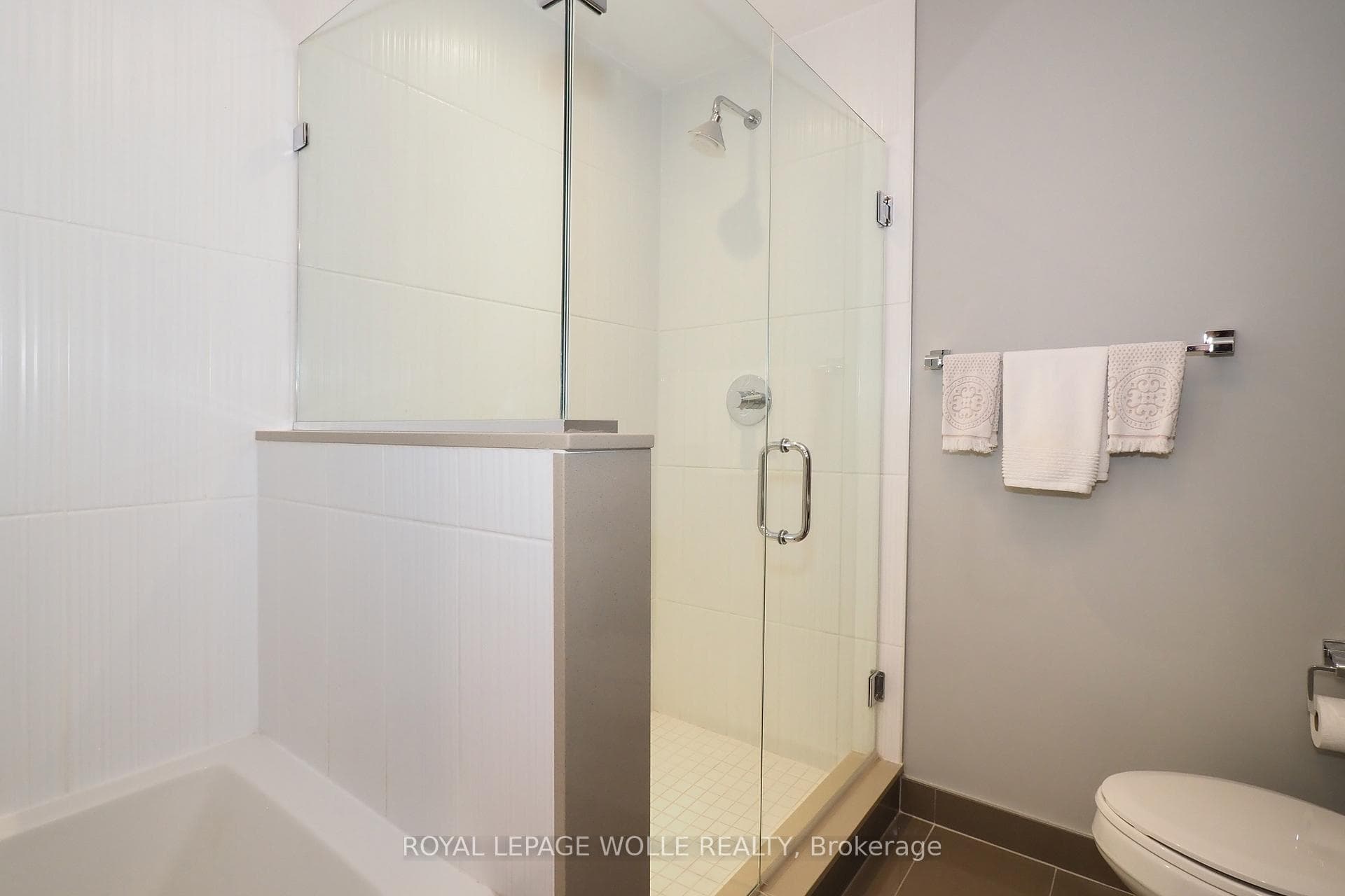 112 Benton Street Unit 710 photo 18