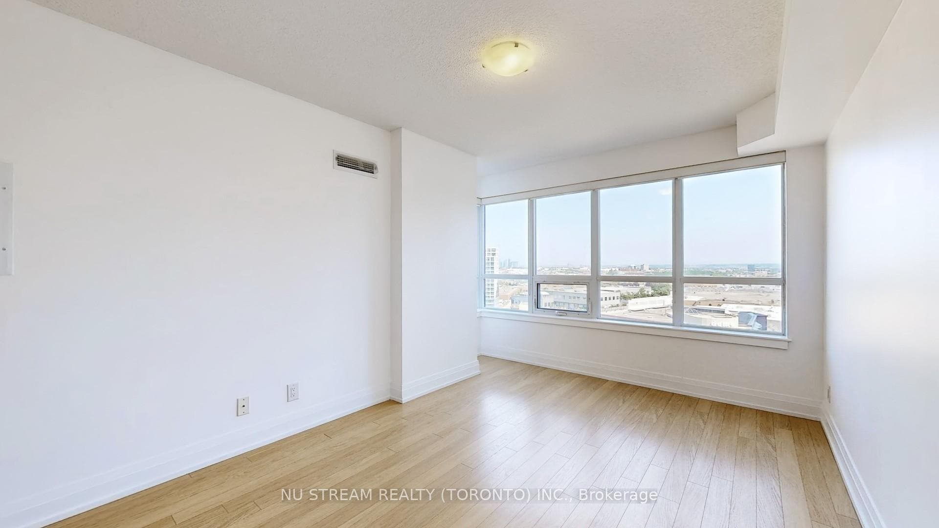 1060 Sheppard Avenue Unit 1218 photo 15