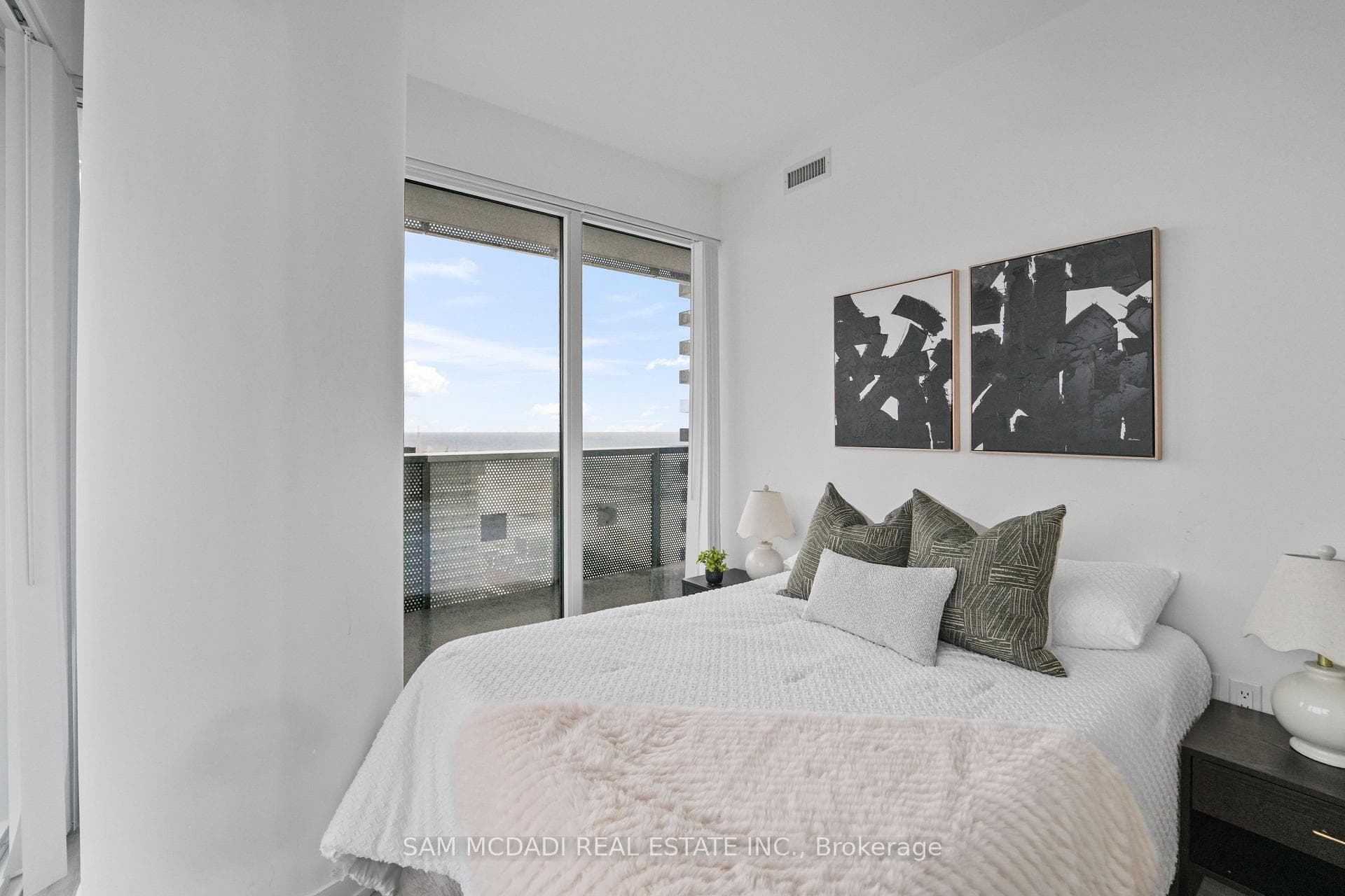 55 Cooper Street Unit 6005 photo 19