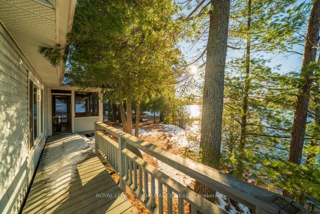 2087 B Grindstone Lake Road photo 4