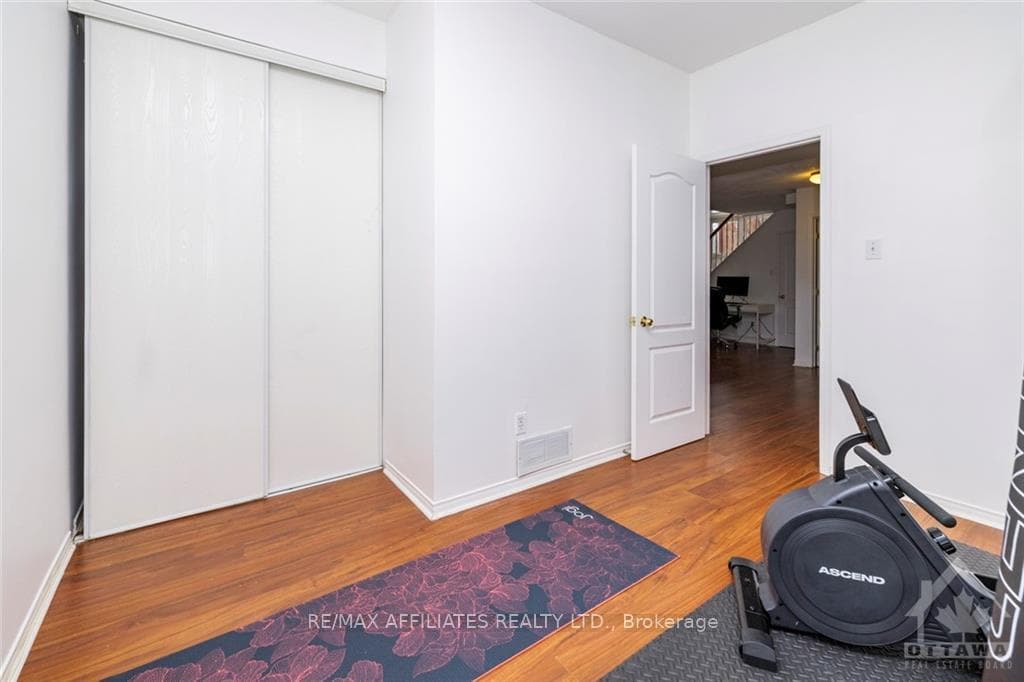 168 CRAMPTON Drive photo 22